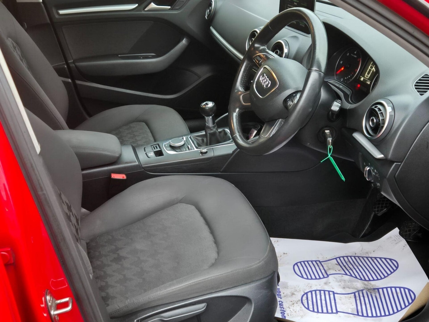 Used Audi A3 2014 for sale - 76844884: Photo 2