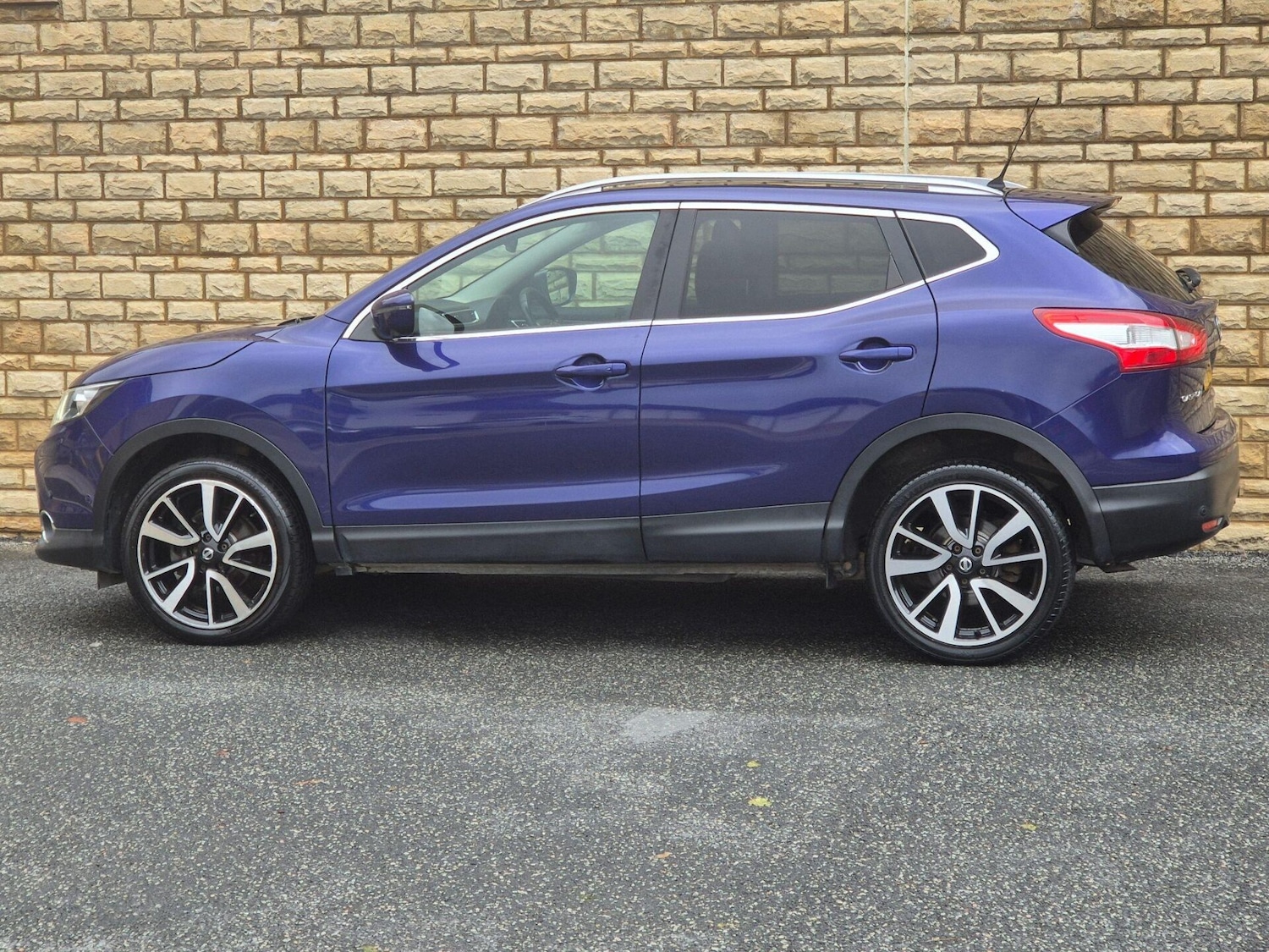 Used Nissan Qashqai 2017 for sale - 76608902: Photo 27