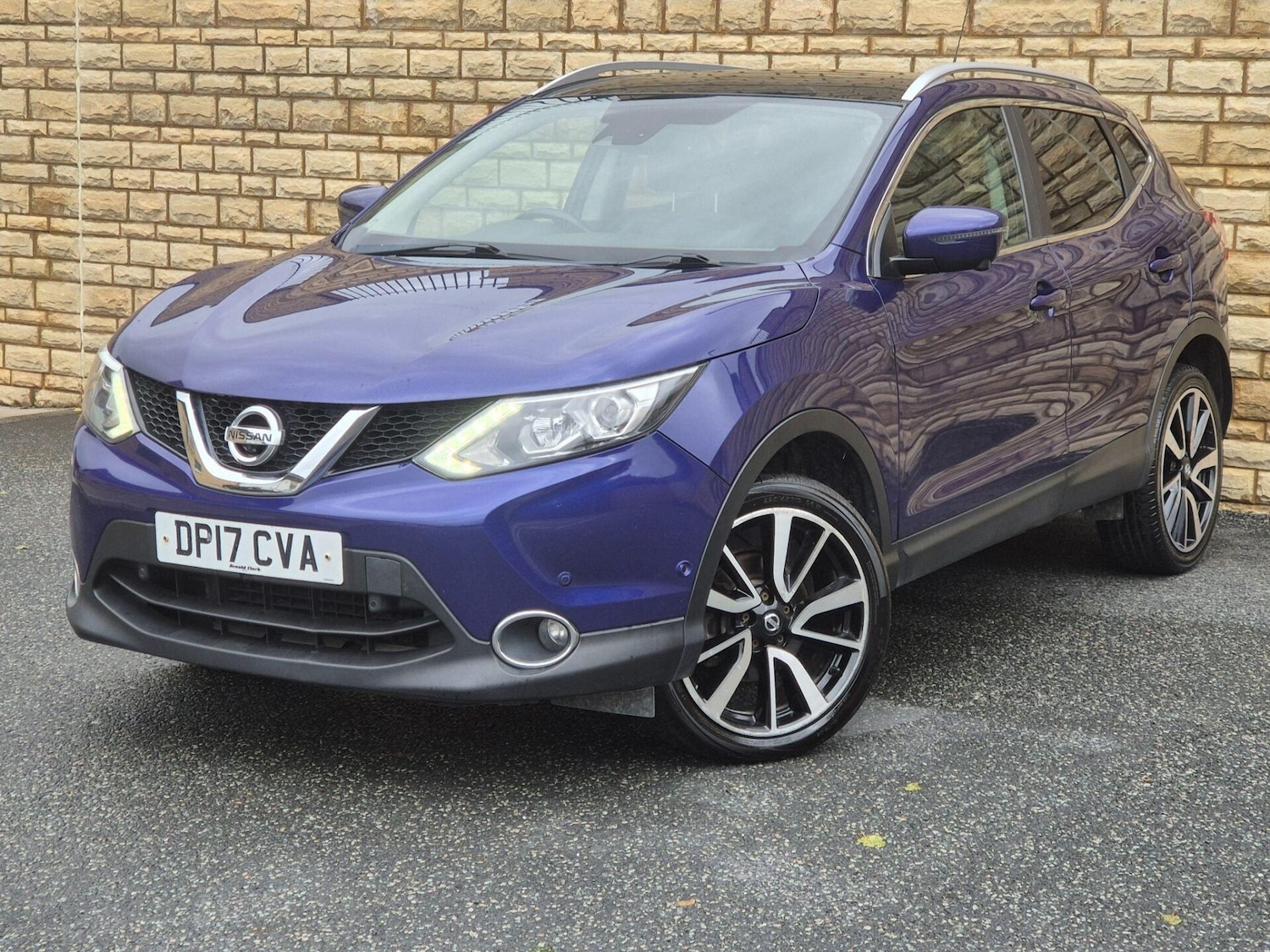 Used Nissan Qashqai 2017 for sale - 76608902: Photo 3