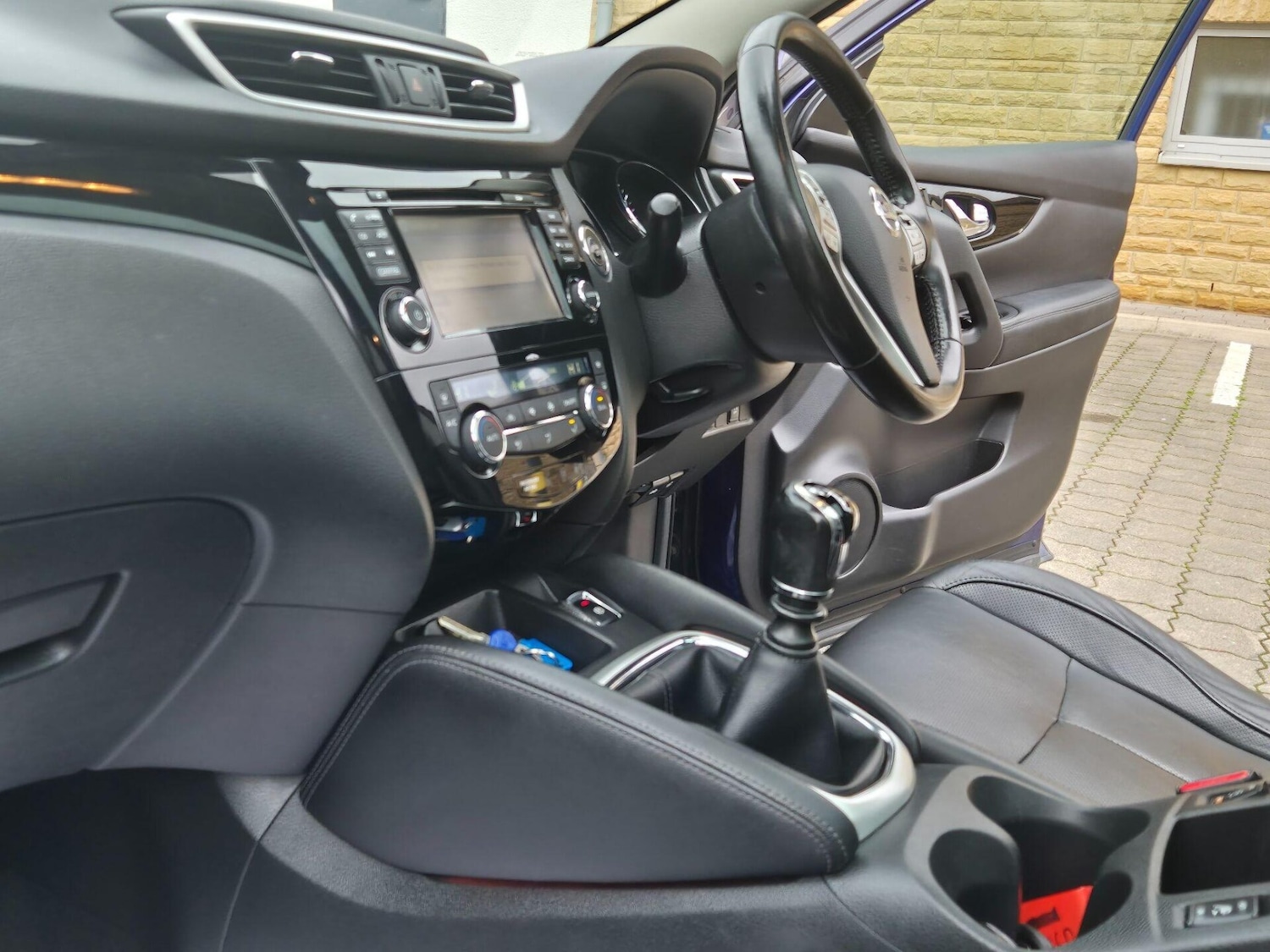 Used Nissan Qashqai 2017 for sale - 76608902: Photo 30