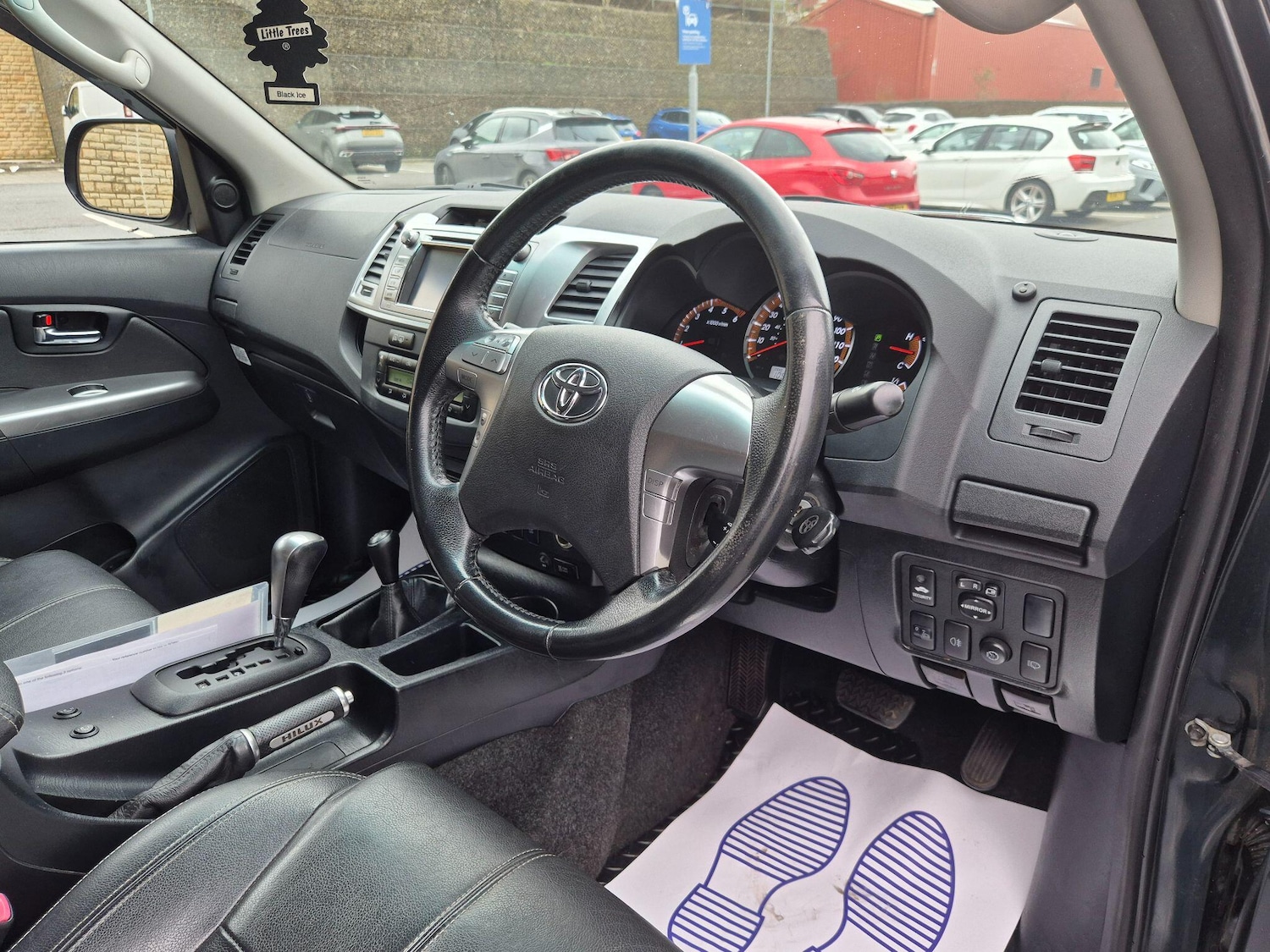 Used Toyota Hilux 2014 for sale - 78100139: Photo 10