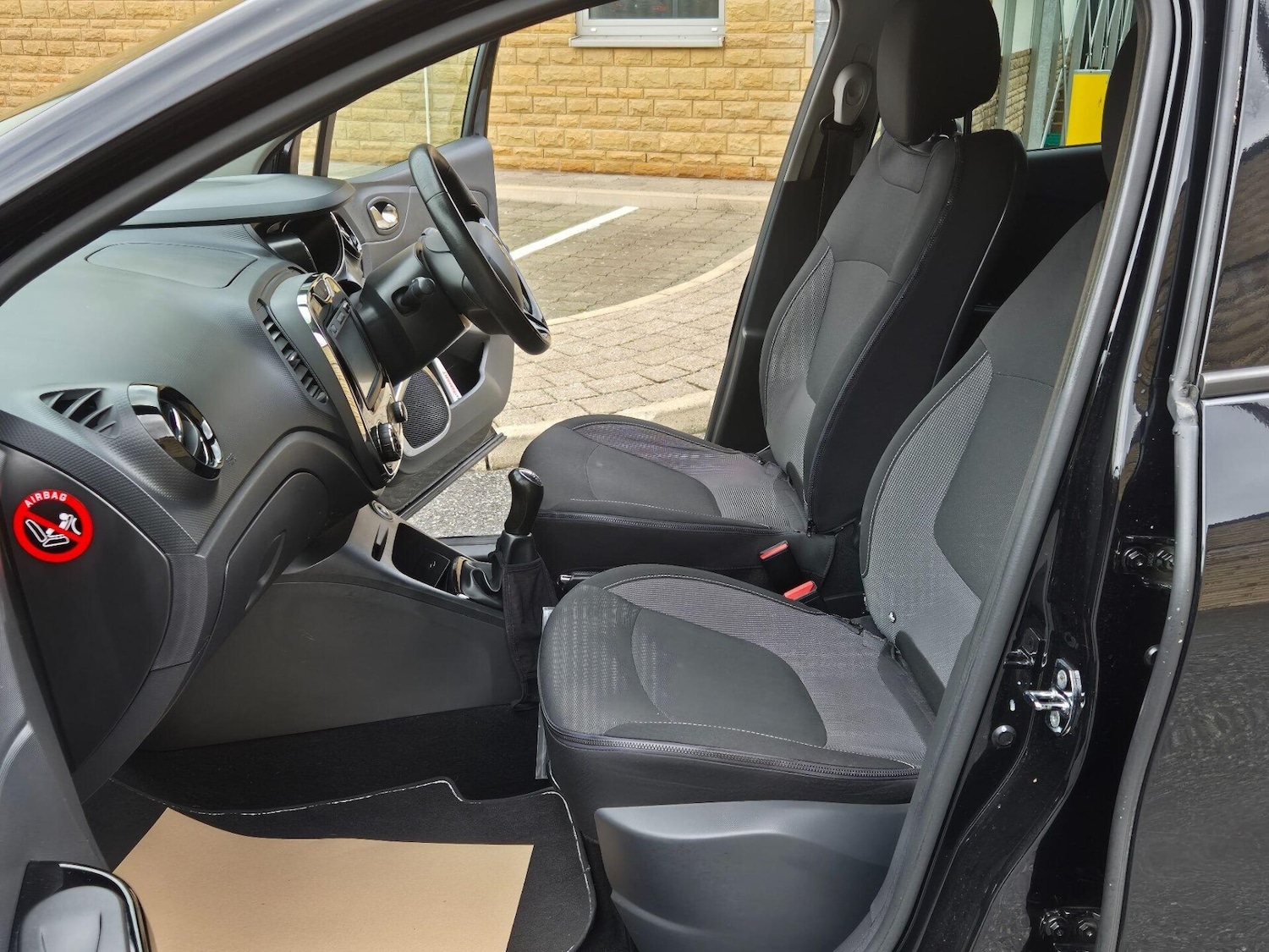 Used Renault Captur 2015 for sale - 76608914: Photo 14