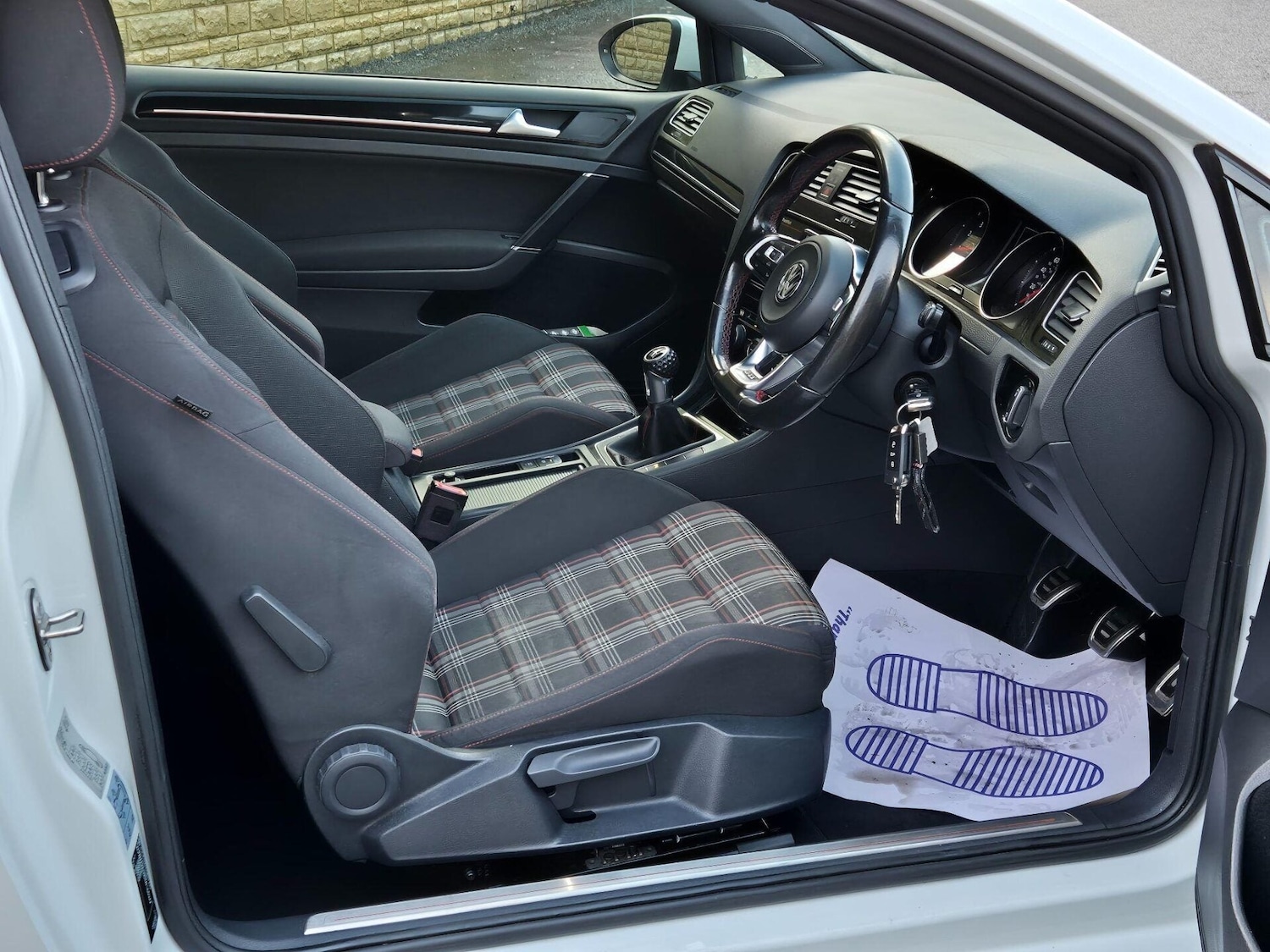 Used Volkswagen Golf 2017 for sale - 76734664: Photo 2