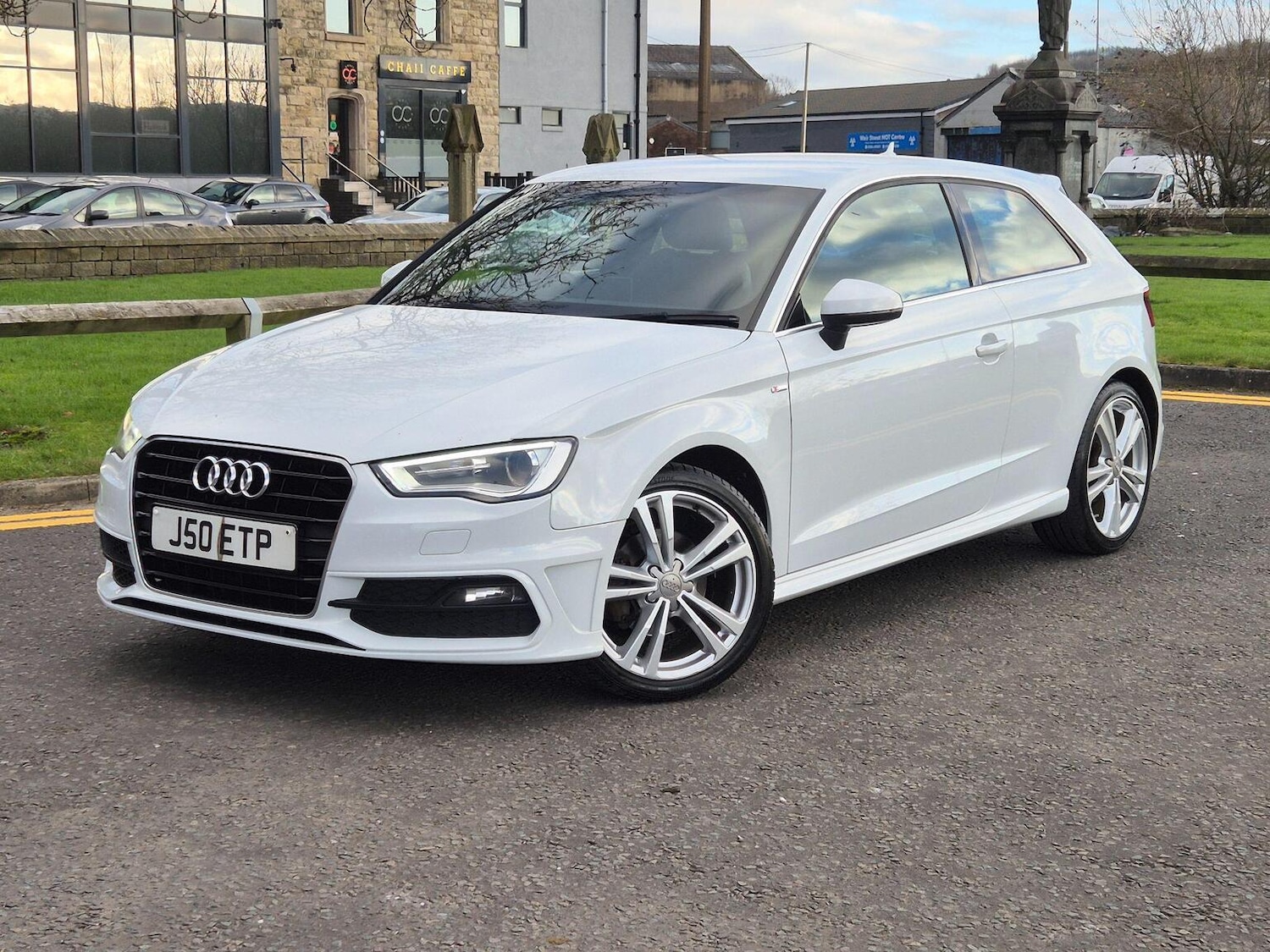 Used Audi A3 2015 for sale - 77675656: Photo 3
