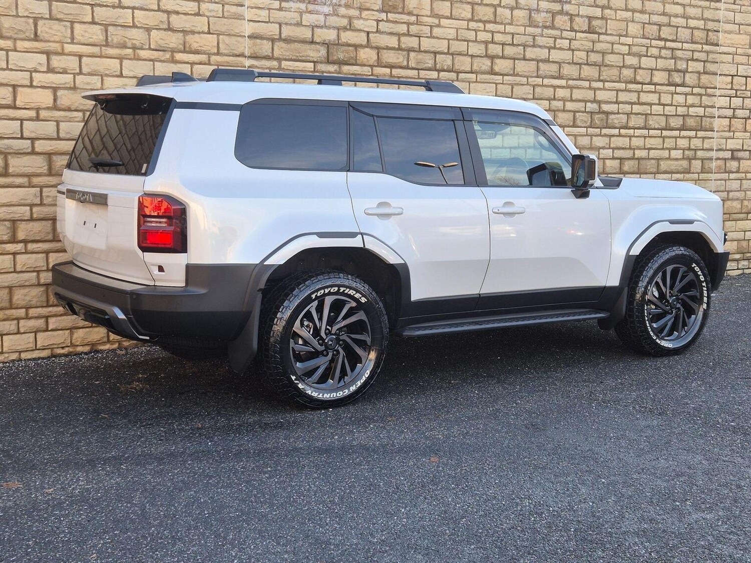 Used Toyota Land Cruiser 2024 for sale - 77813145: Photo 18