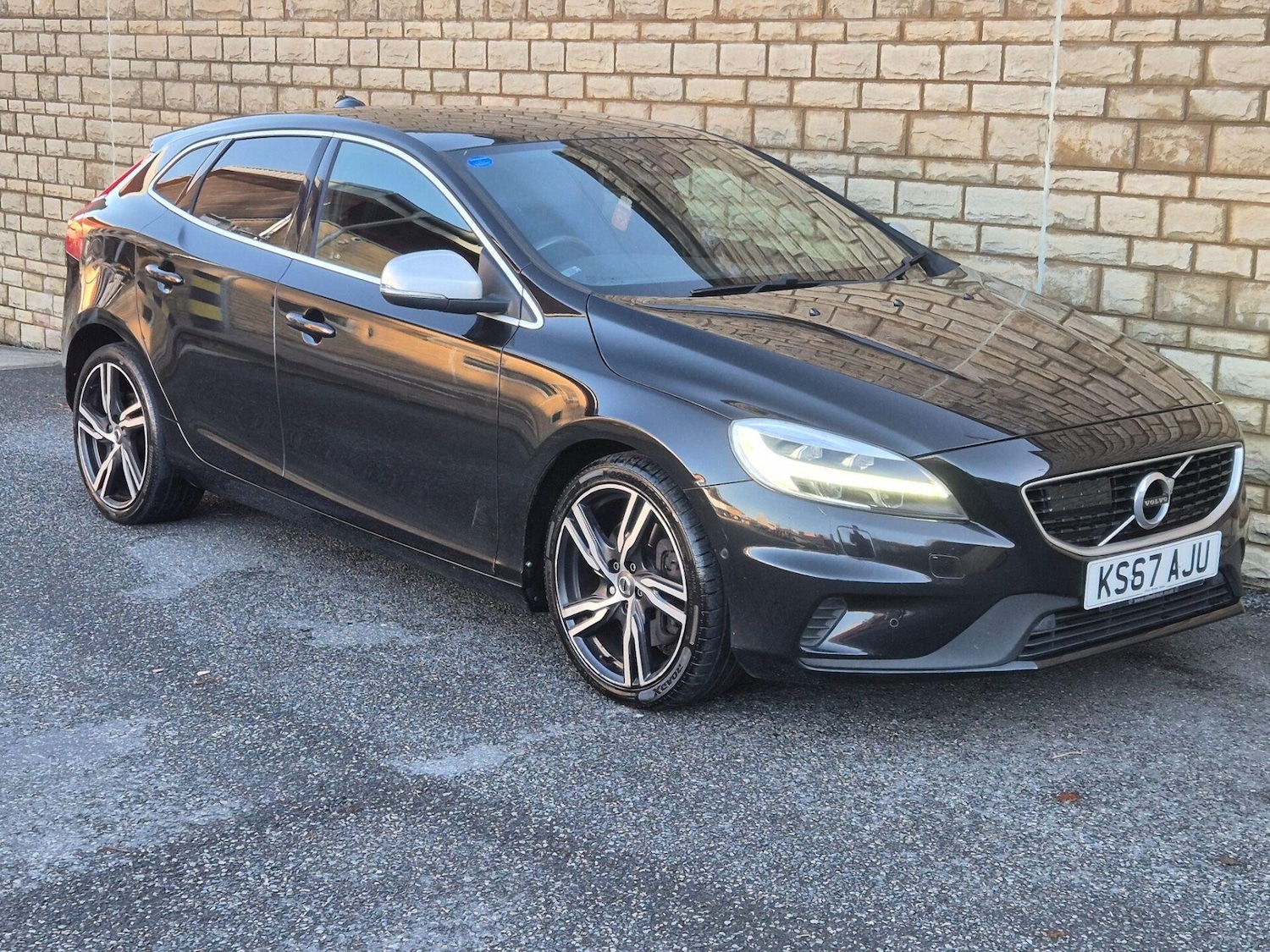 Used Volvo V40 2017 for sale - 76719458: Photo 11