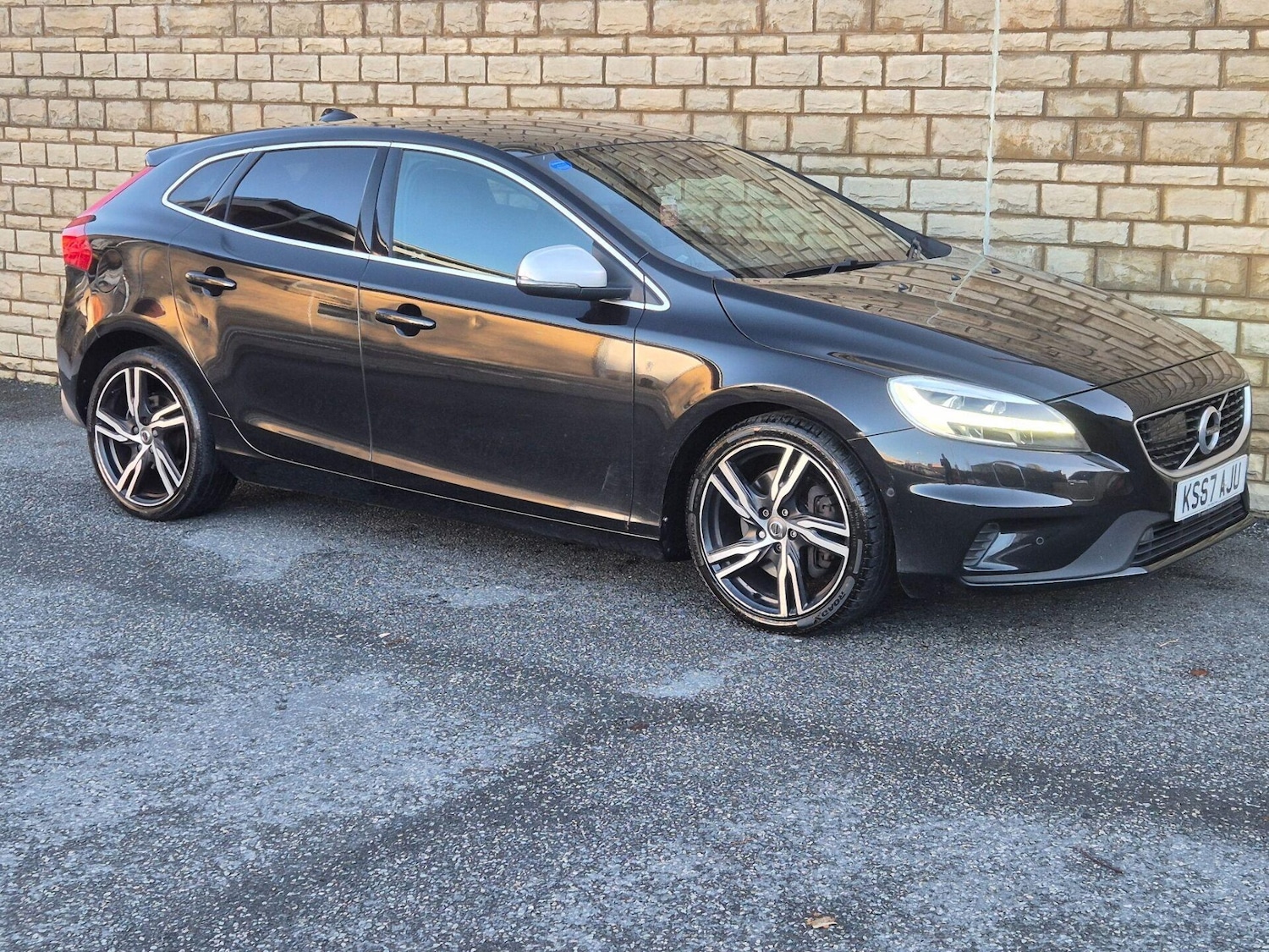 Used Volvo V40 2017 for sale - 76719458: Photo 12