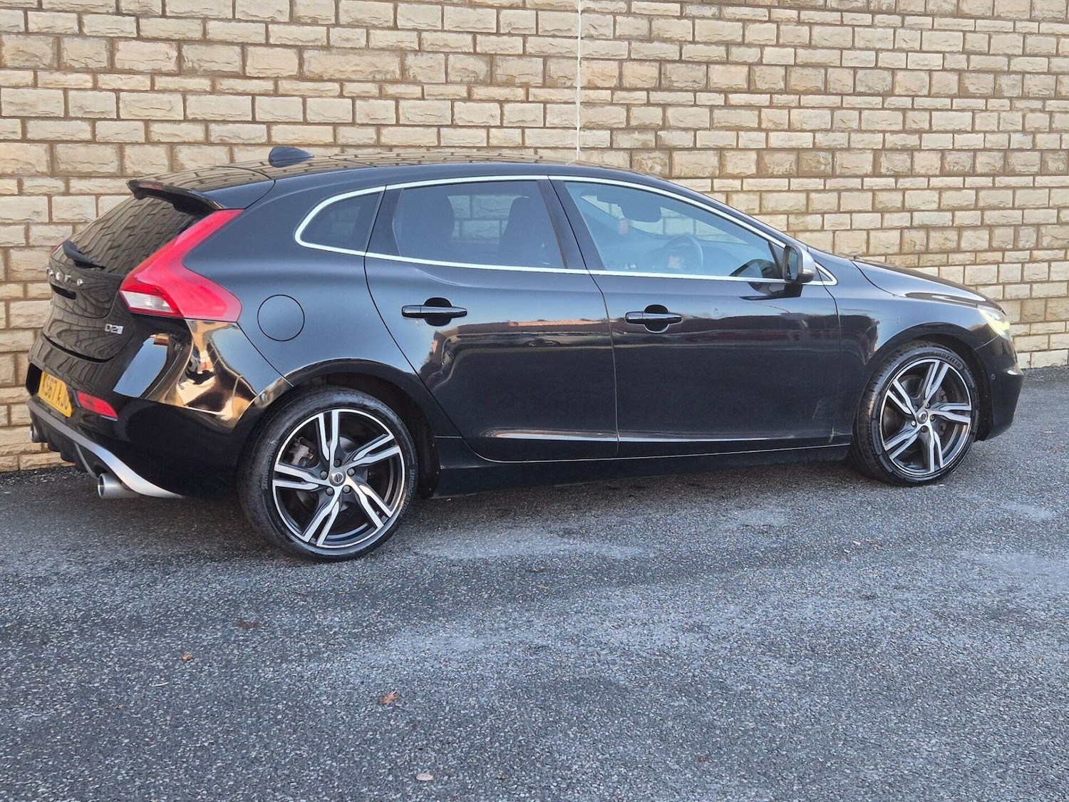 Used Volvo V40 2017 for sale - 76719458: Photo 15