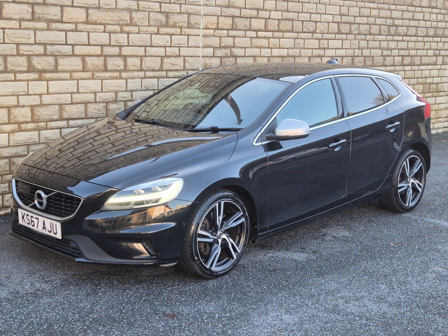 Used Volvo V40 2017 for sale - 76719458: Photo 32