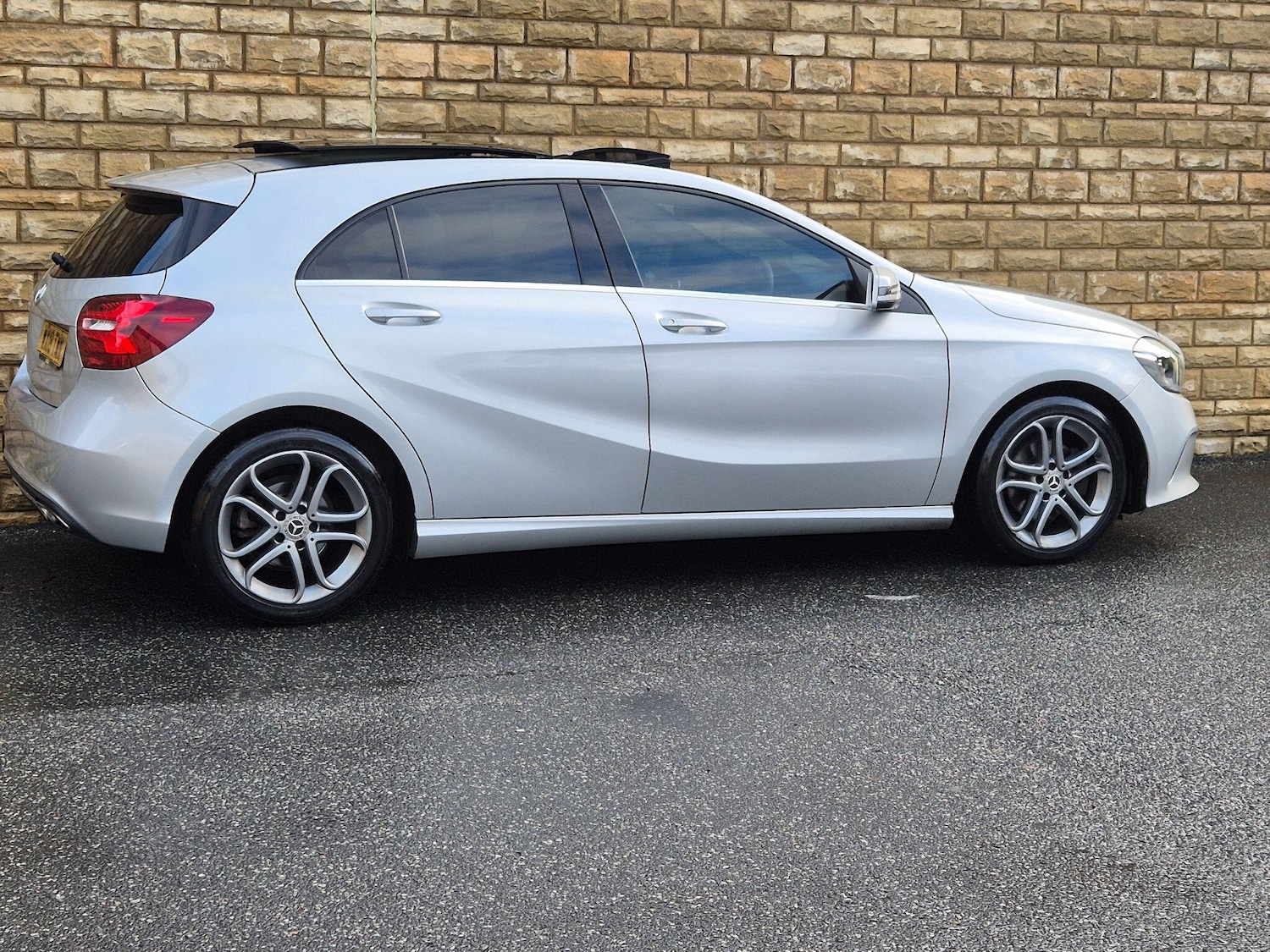 Used Mercedes-Benz A-Class 2018 for sale - 77465697: Photo 15