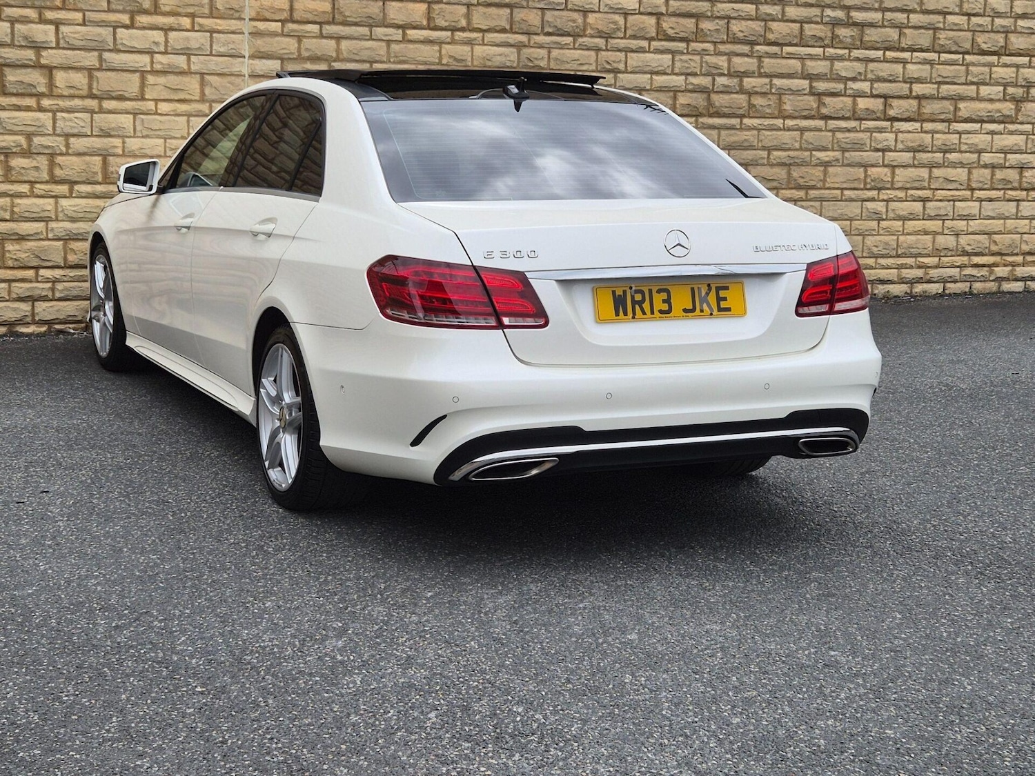 Used Mercedes-Benz E Class 2013 for sale - 76608938: Photo 21