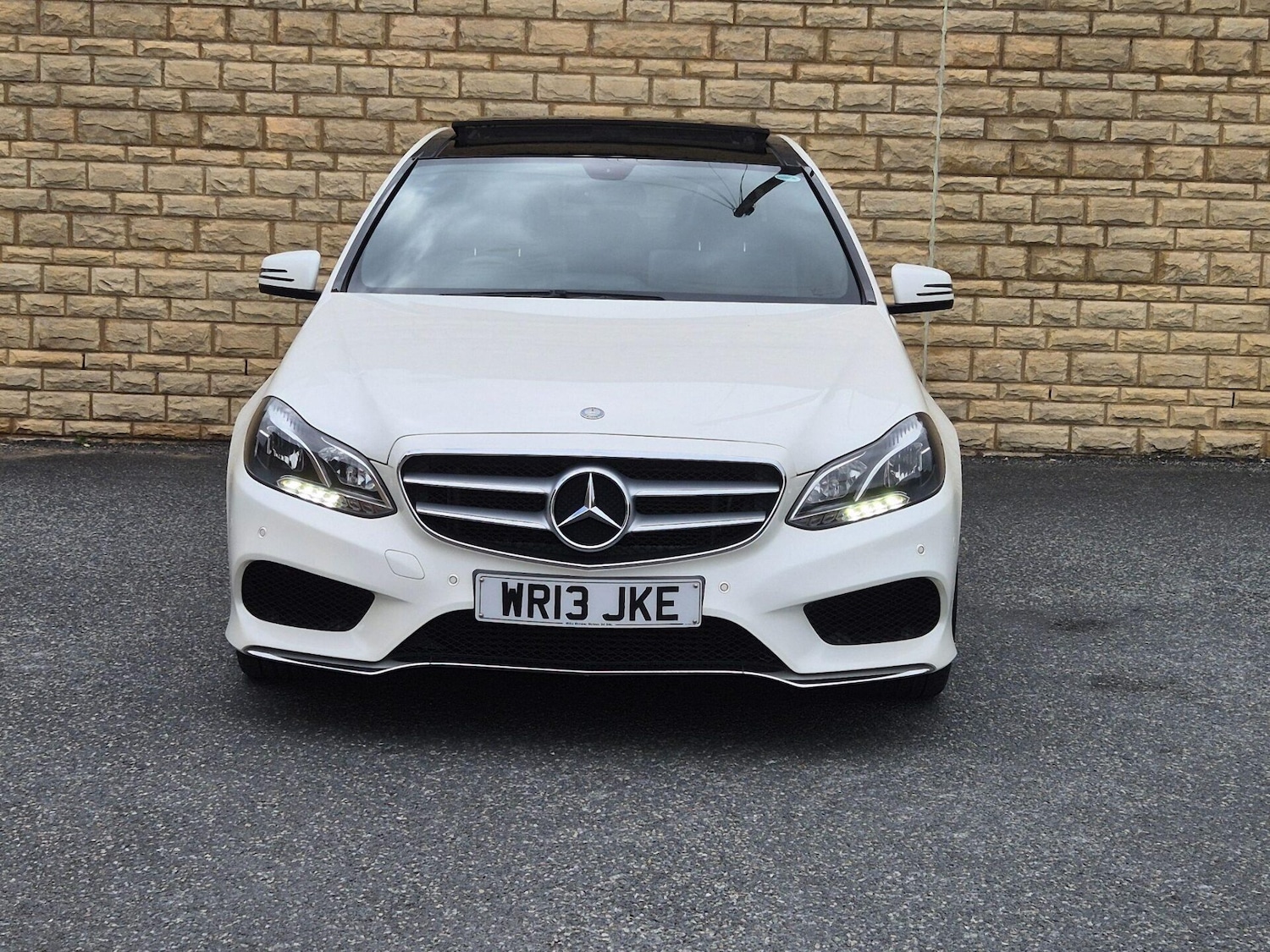 Used Mercedes-Benz E Class 2013 for sale - 76608938: Photo 7