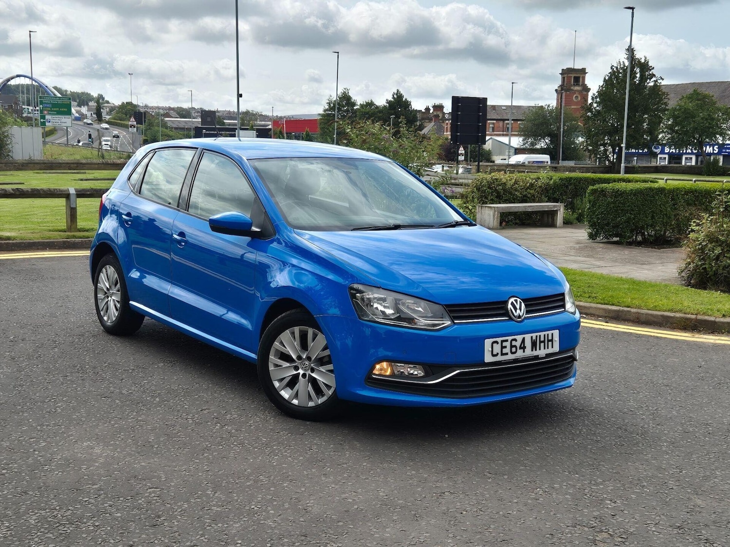 Used Volkswagen Polo 2014 for sale - 76608898: Photo 1