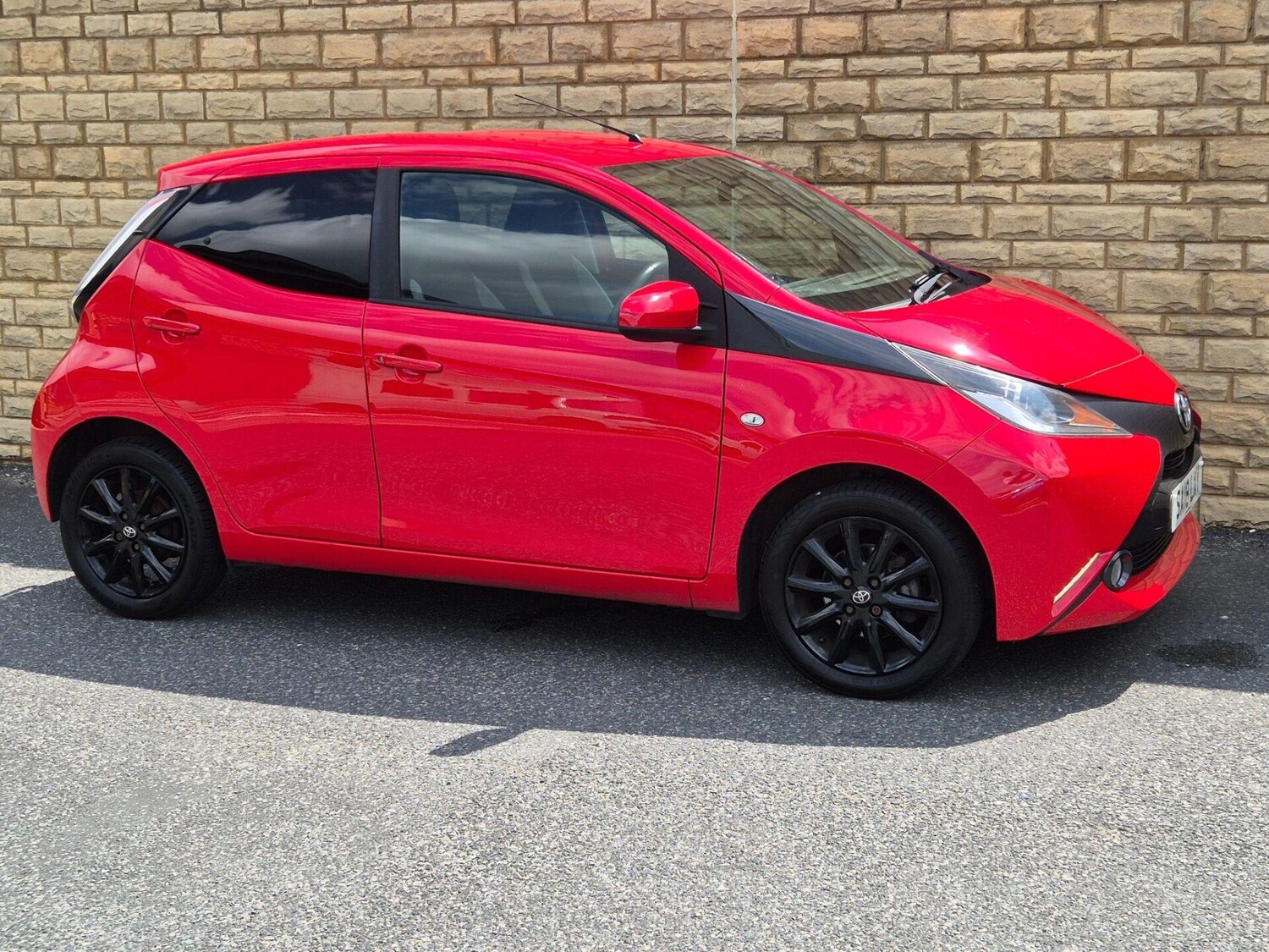Used Toyota AYGO 2018 for sale - 76608901: Photo 13