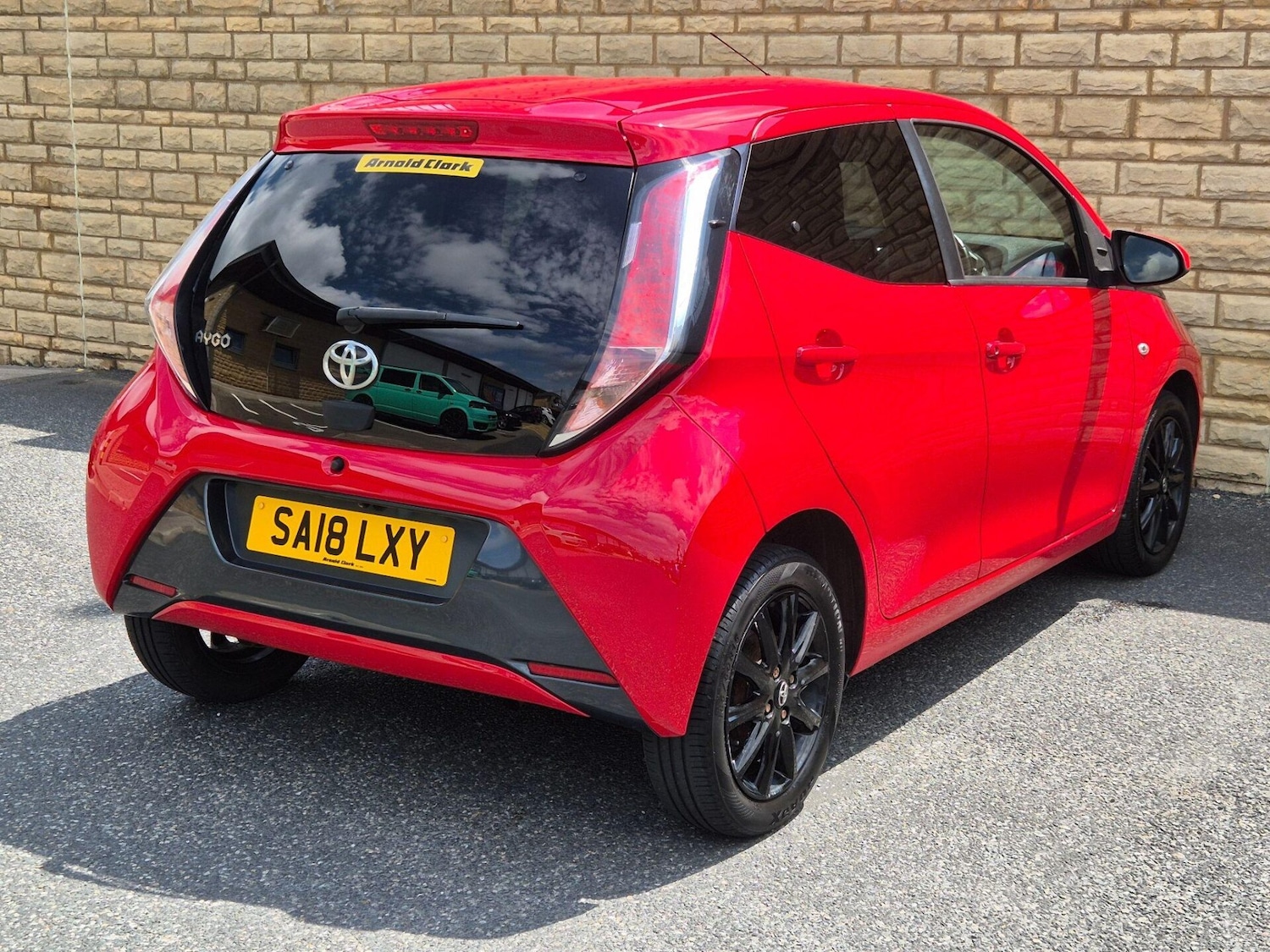 Used Toyota AYGO 2018 for sale - 76608901: Photo 20