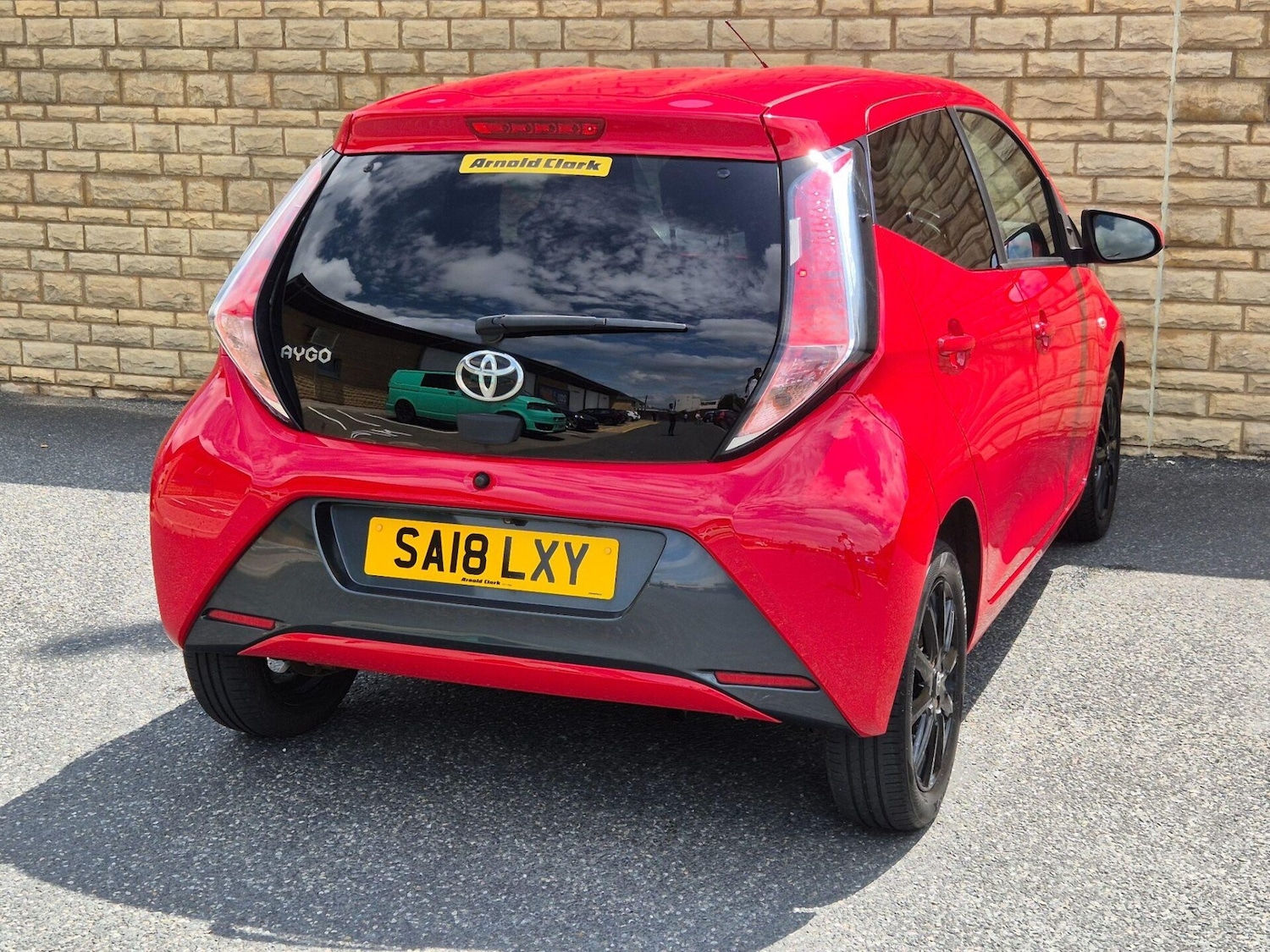 Used Toyota AYGO 2018 for sale - 76608901: Photo 21