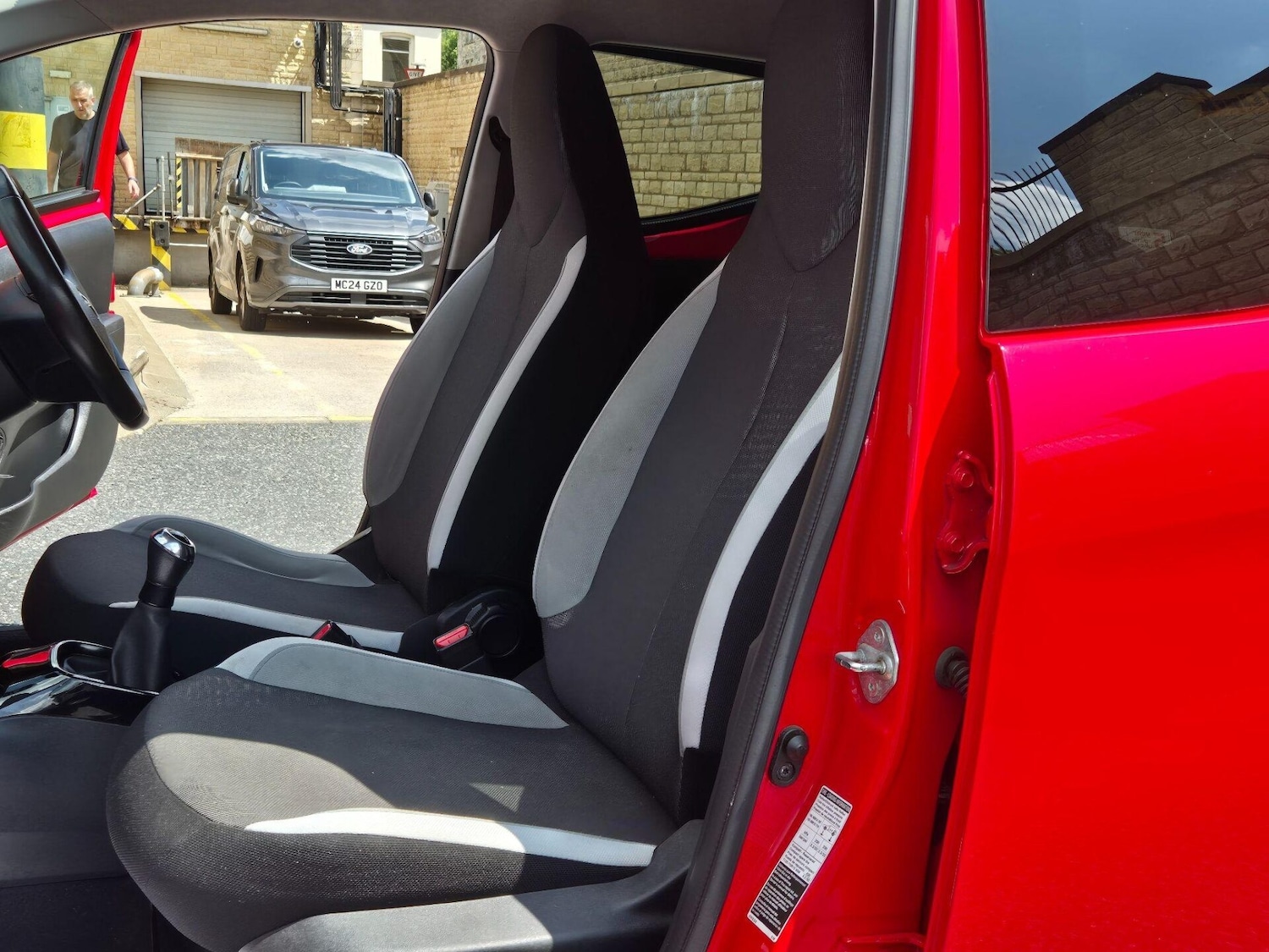 Used Toyota AYGO 2018 for sale - 76608901: Photo 22