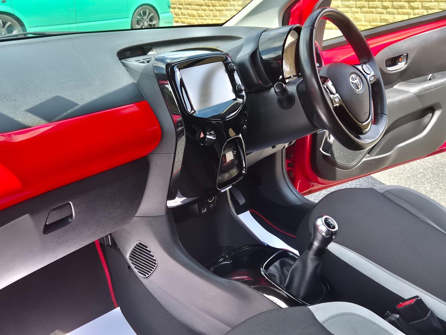 Used Toyota AYGO 2018 for sale - 76608901: Photo 26