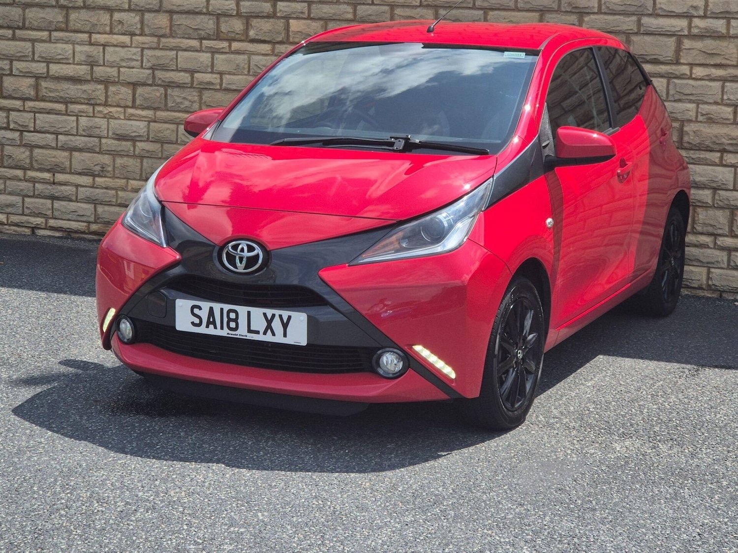 Used Toyota AYGO 2018 for sale - 76608901: Photo 5