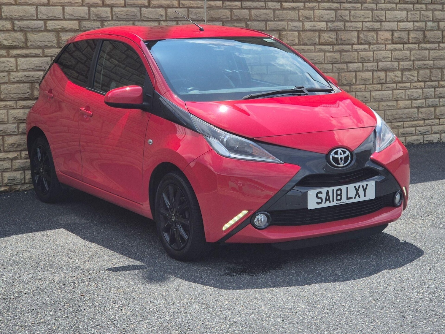 Used Toyota AYGO 2018 for sale - 76608901: Photo 9