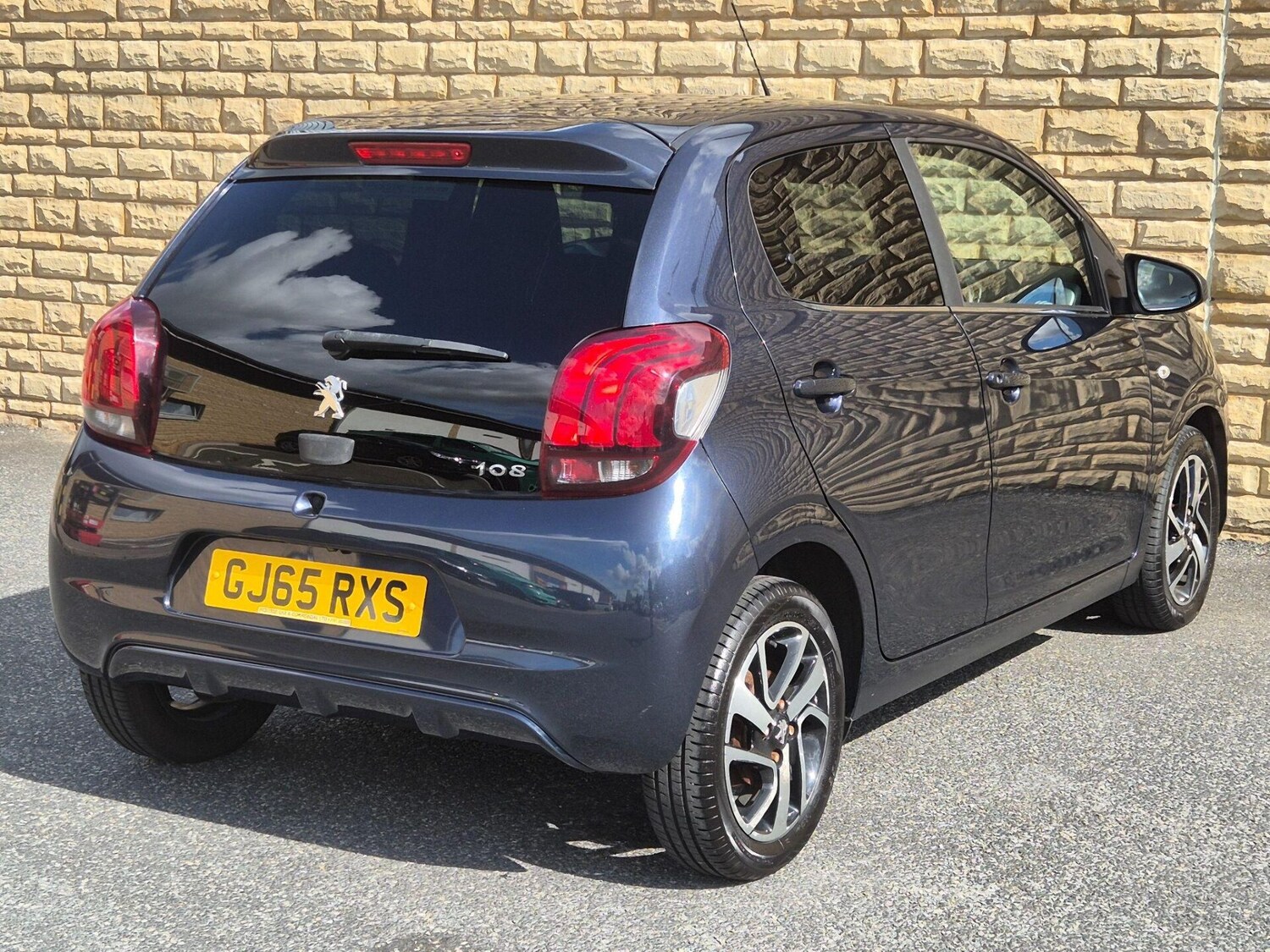 Used Peugeot 108 2015 for sale - 76608900: Photo 17