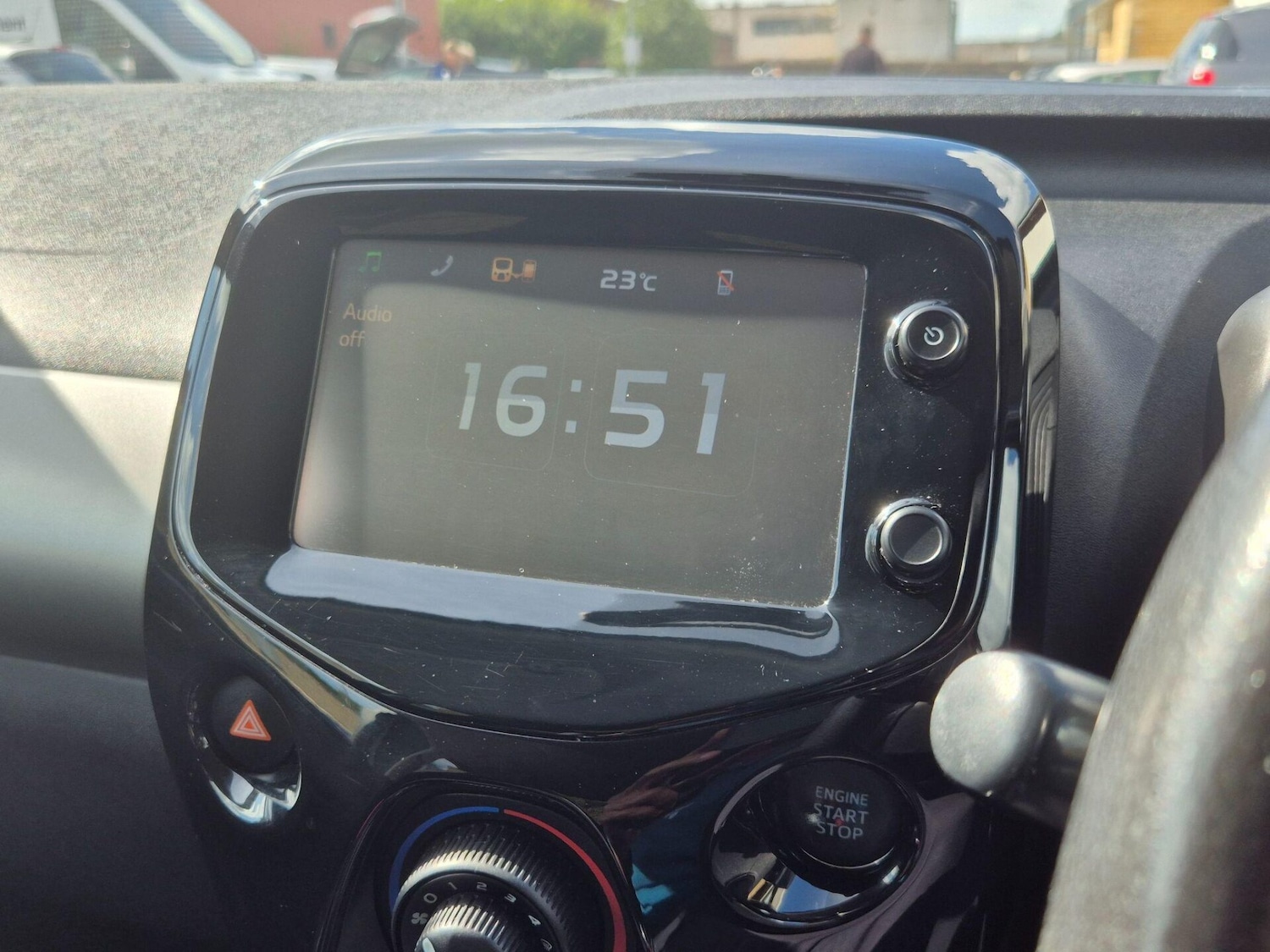 Used Peugeot 108 2015 for sale - 76608900: Photo 22