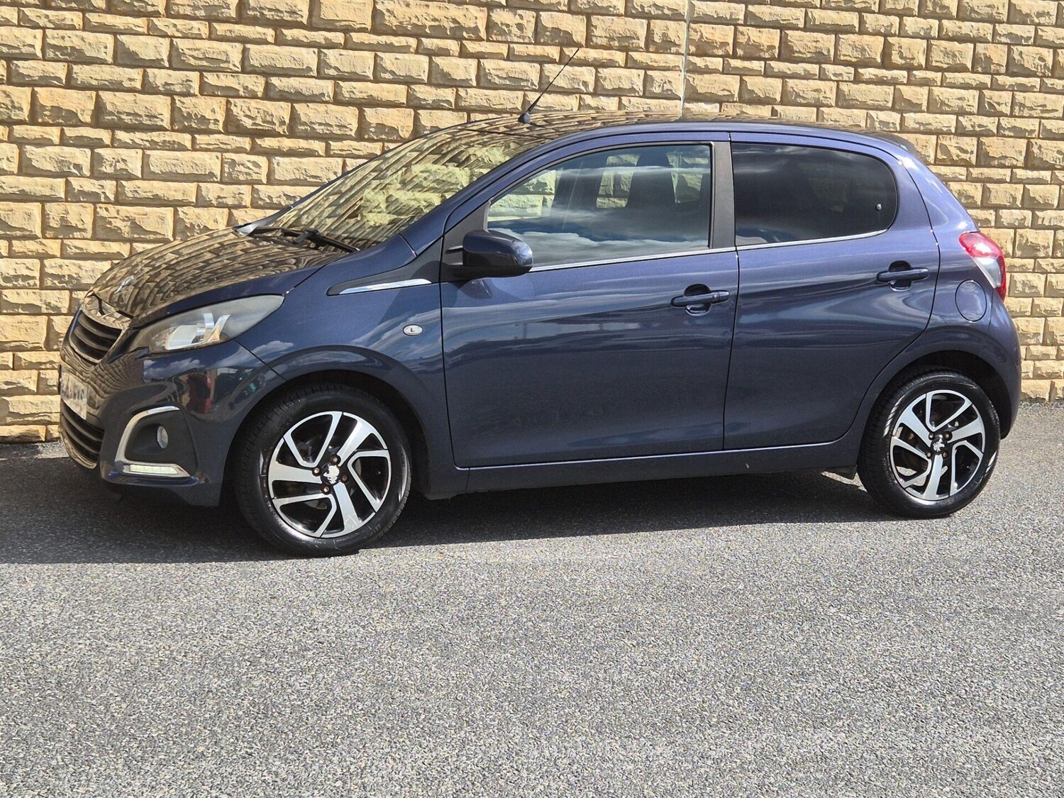 Used Peugeot 108 2015 for sale - 76608900: Photo 26