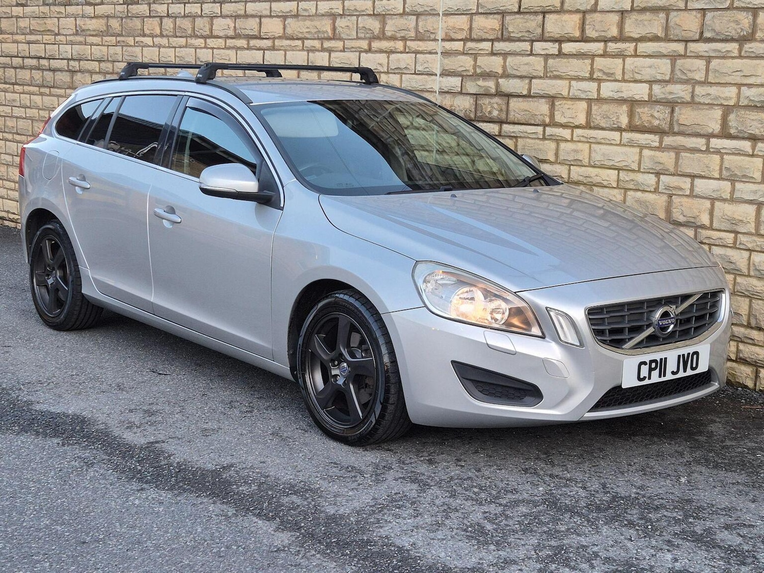 Used Volvo V60 2011 for sale - 77742857: Photo 12