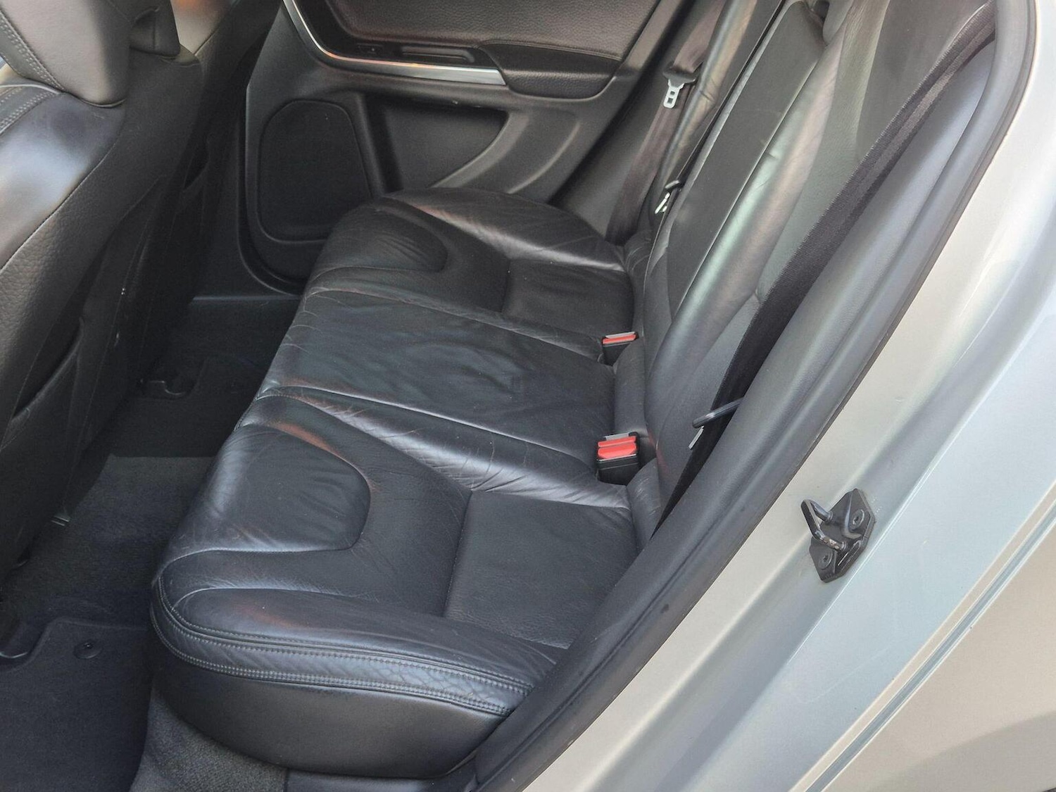 Used Volvo V60 2011 for sale - 77742857: Photo 14