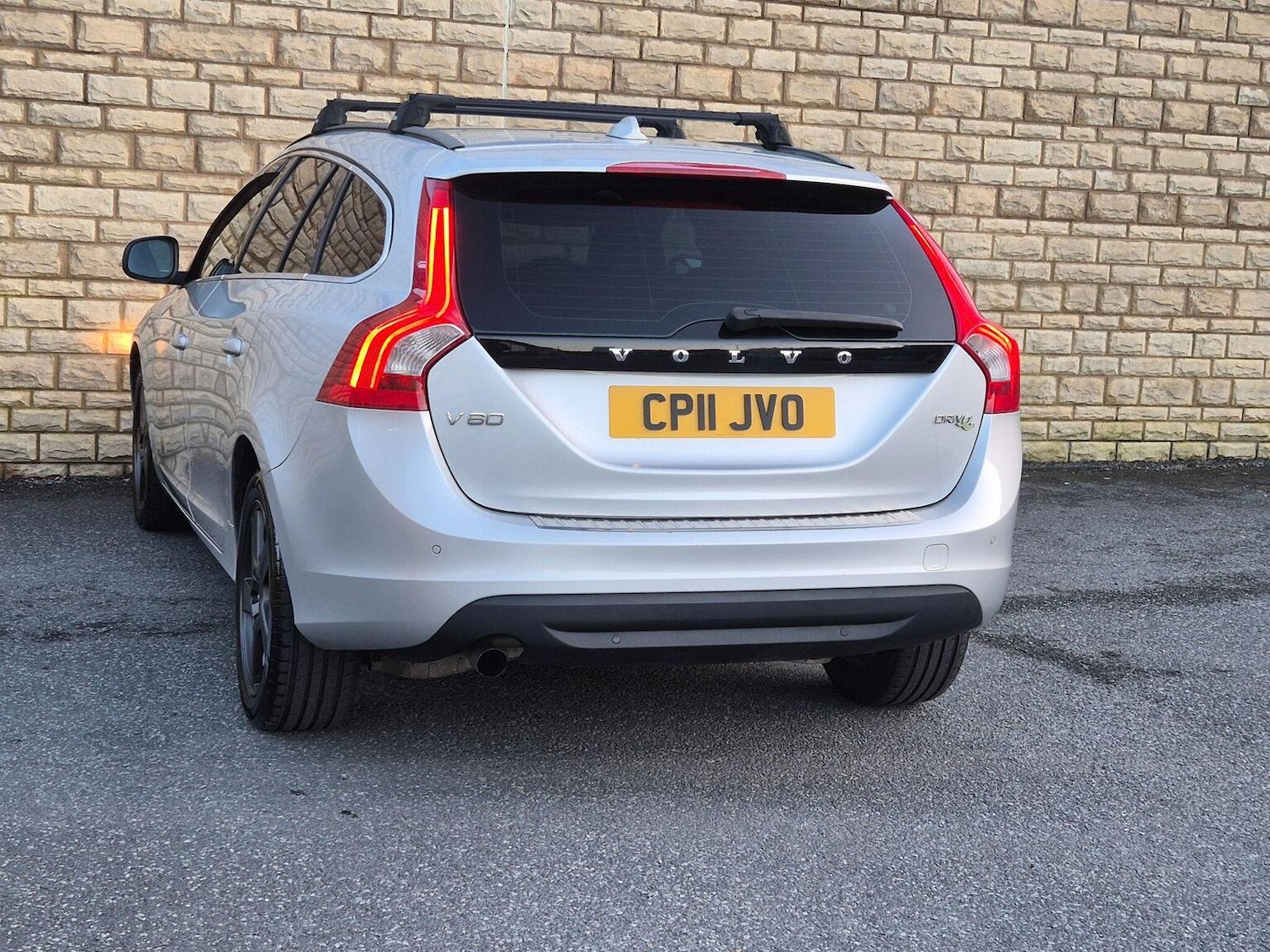 Used Volvo V60 2011 for sale - 77742857: Photo 23