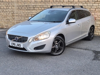 Used Volvo V60 2011 for sale - 77742857: Photo