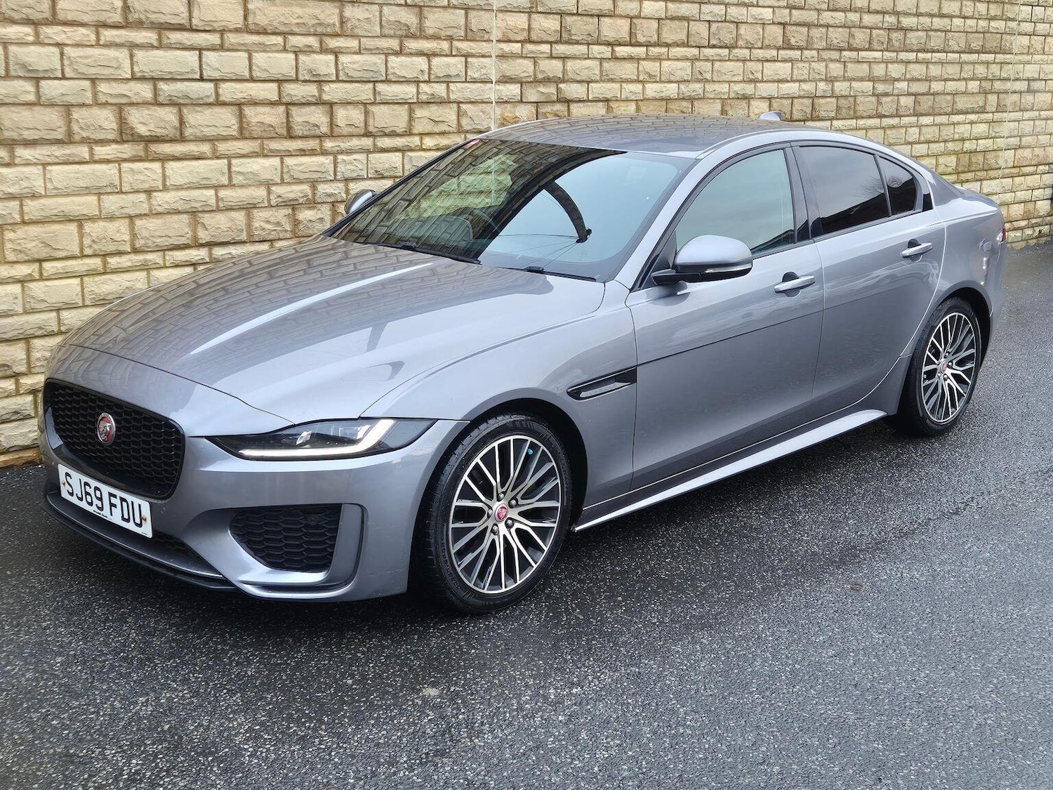 Used Jaguar XE 2019 for sale - 77465646: Photo 31