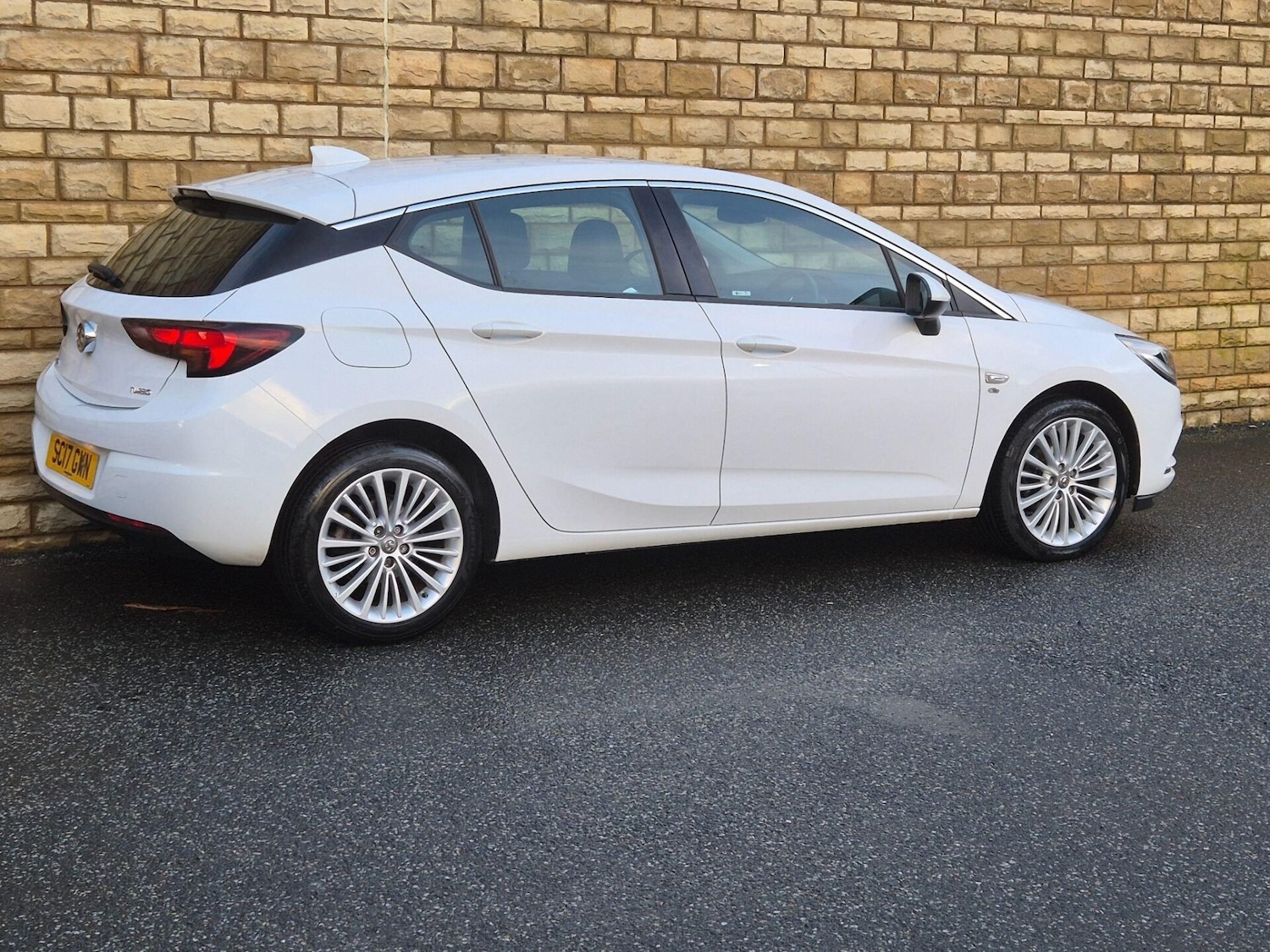 Used Vauxhall Astra 2017 for sale - 76608916: Photo 16