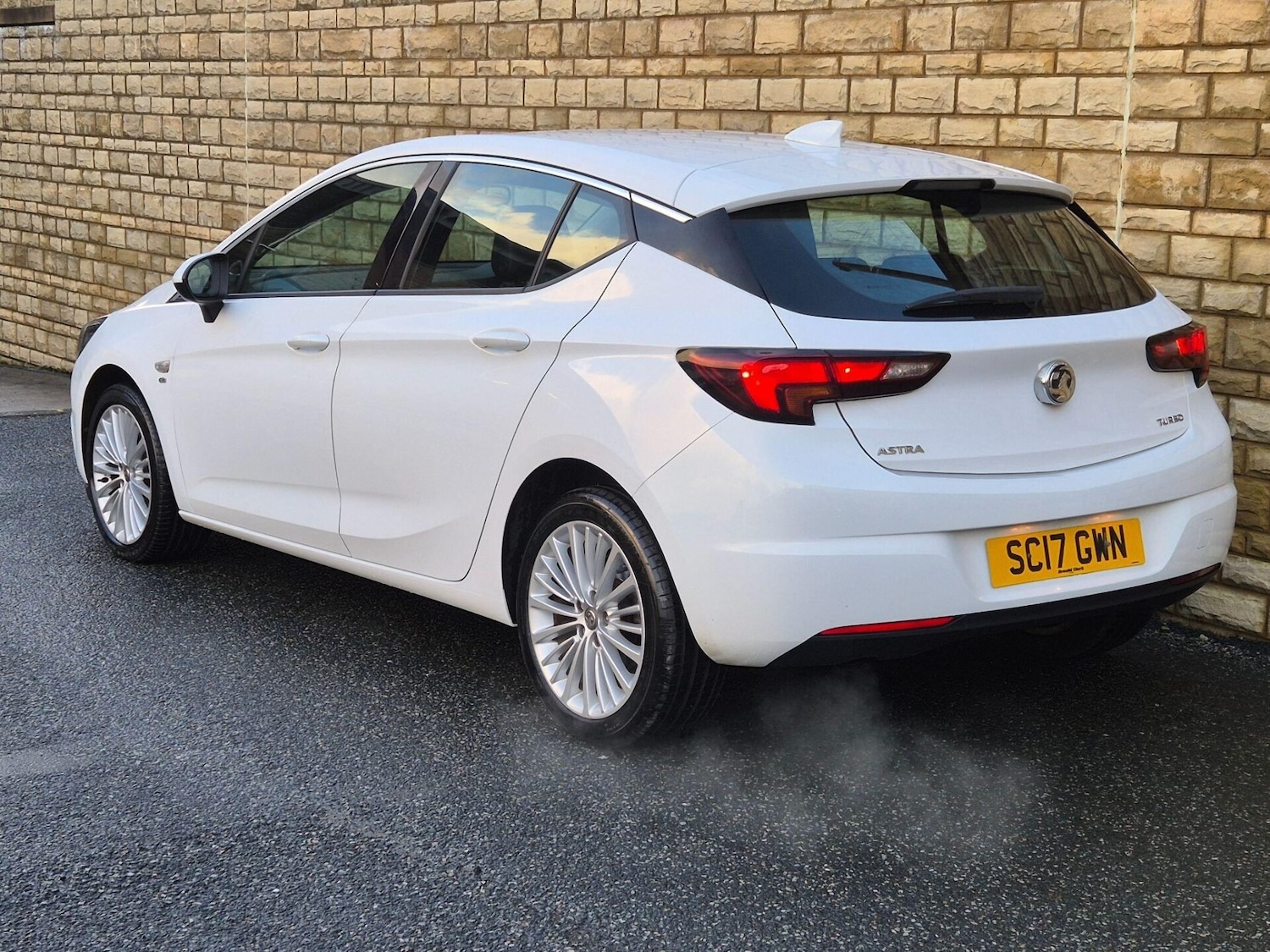 Used Vauxhall Astra 2017 for sale - 76608916: Photo 25