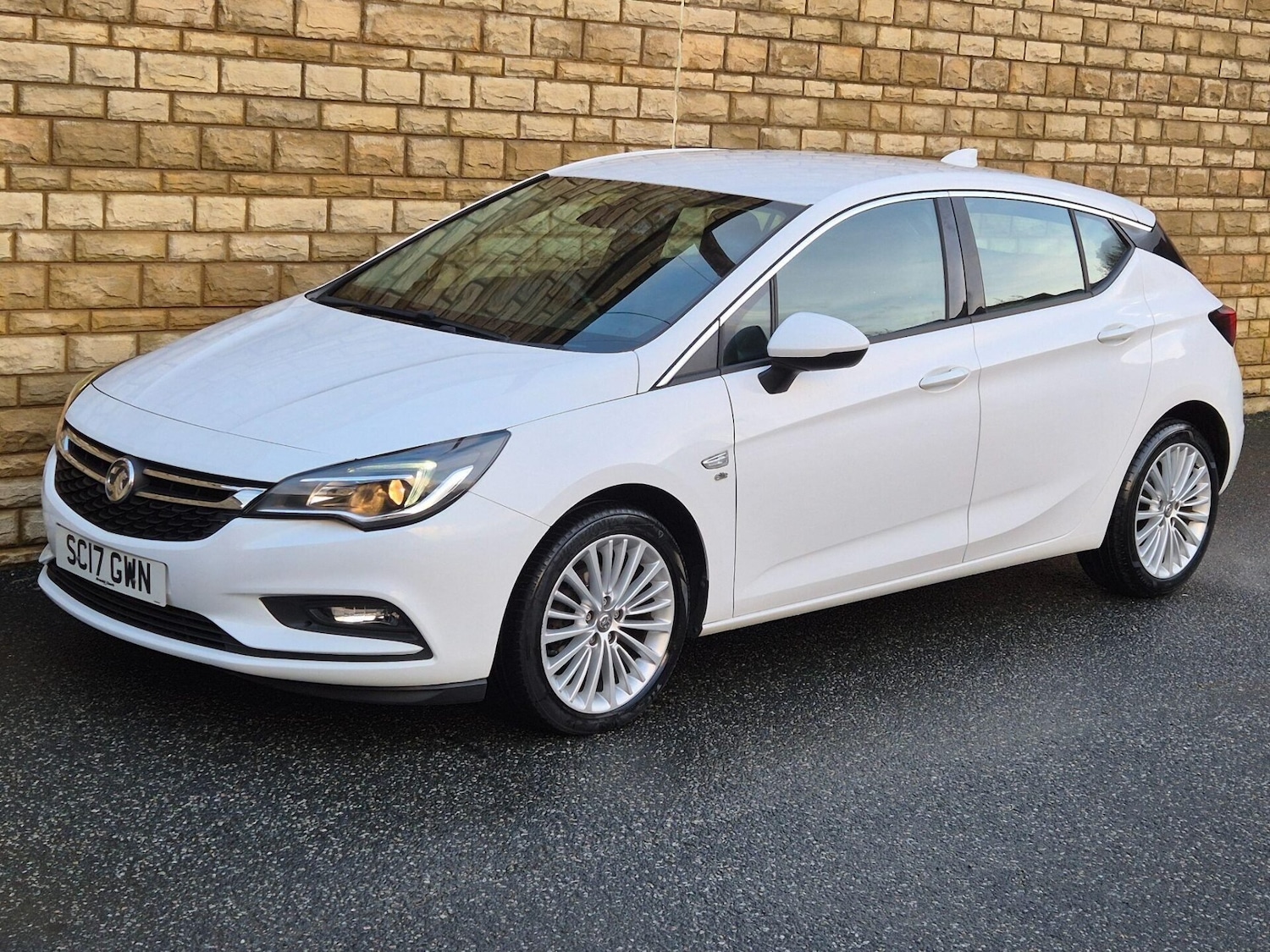 Used Vauxhall Astra 2017 for sale - 76608916: Photo 33