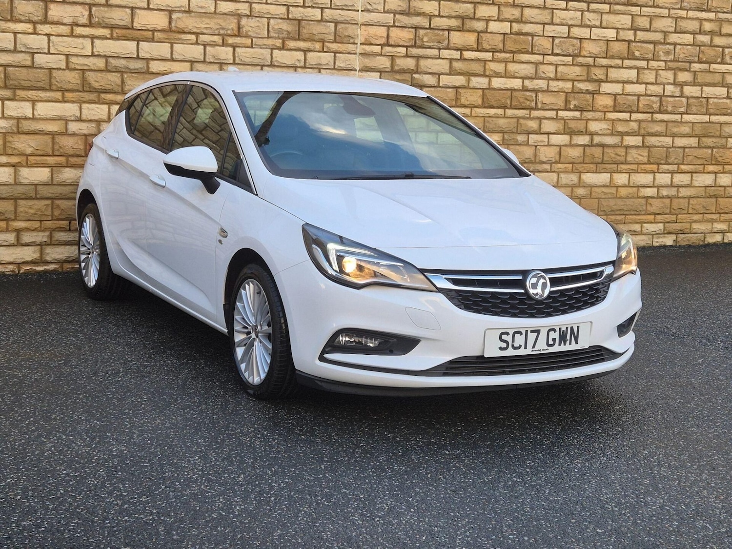 Used Vauxhall Astra 2017 for sale - 76608916: Photo 9
