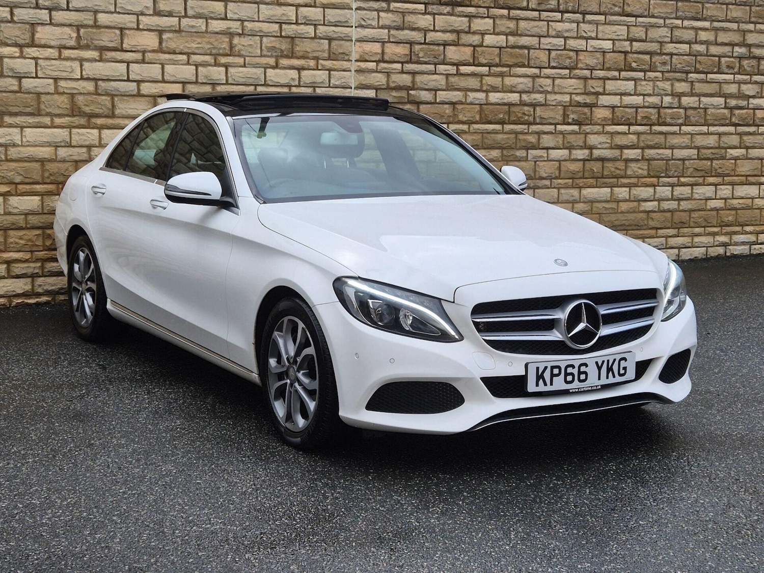 Used Mercedes-Benz C Class 2016 for sale - 76608932: Photo 11