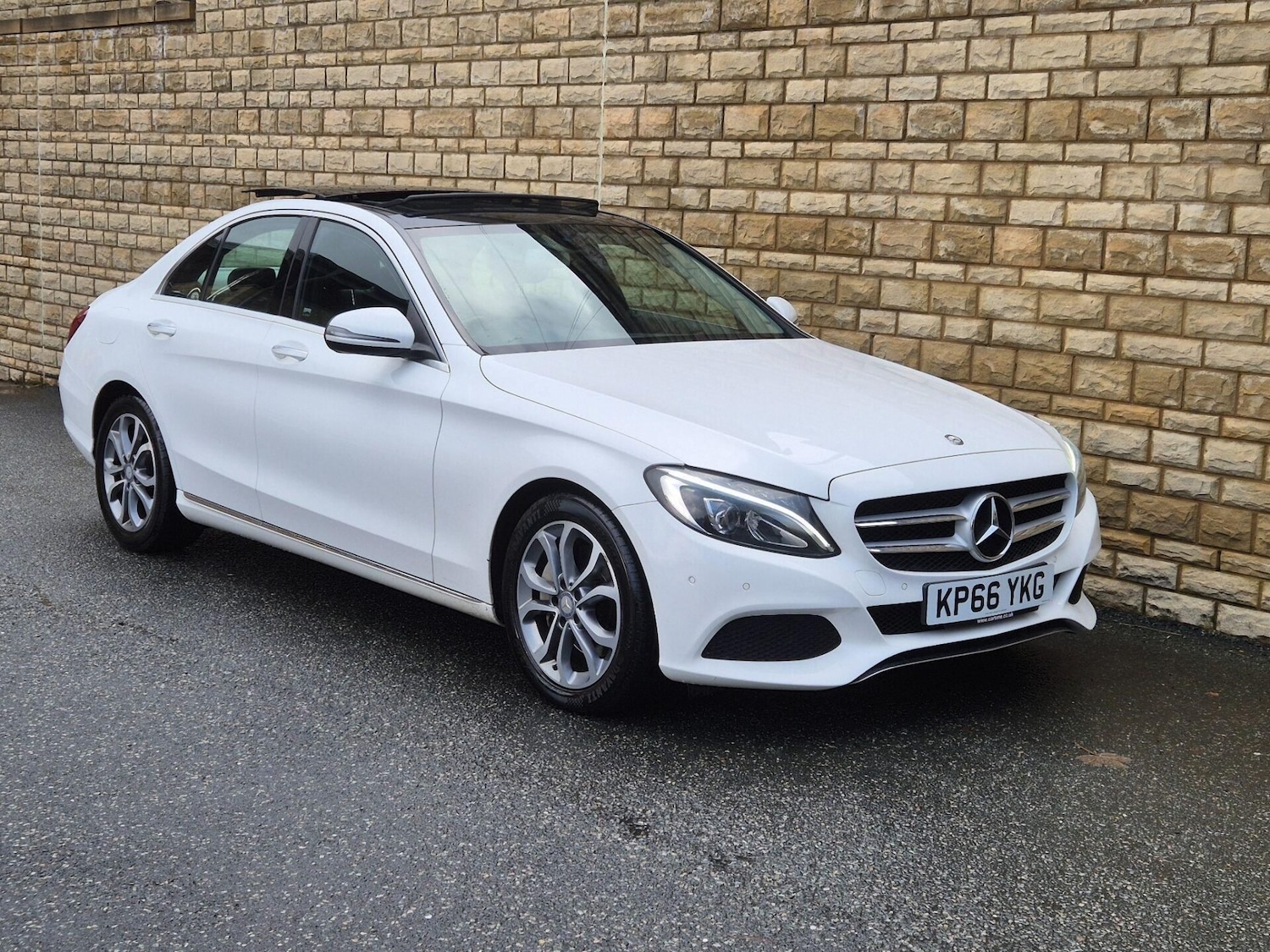 Used Mercedes-Benz C Class 2016 for sale - 76608932: Photo 12