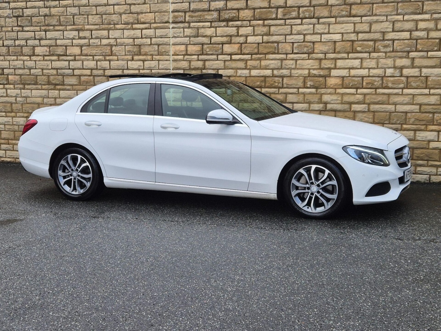 Used Mercedes-Benz C Class 2016 for sale - 76608932: Photo 15