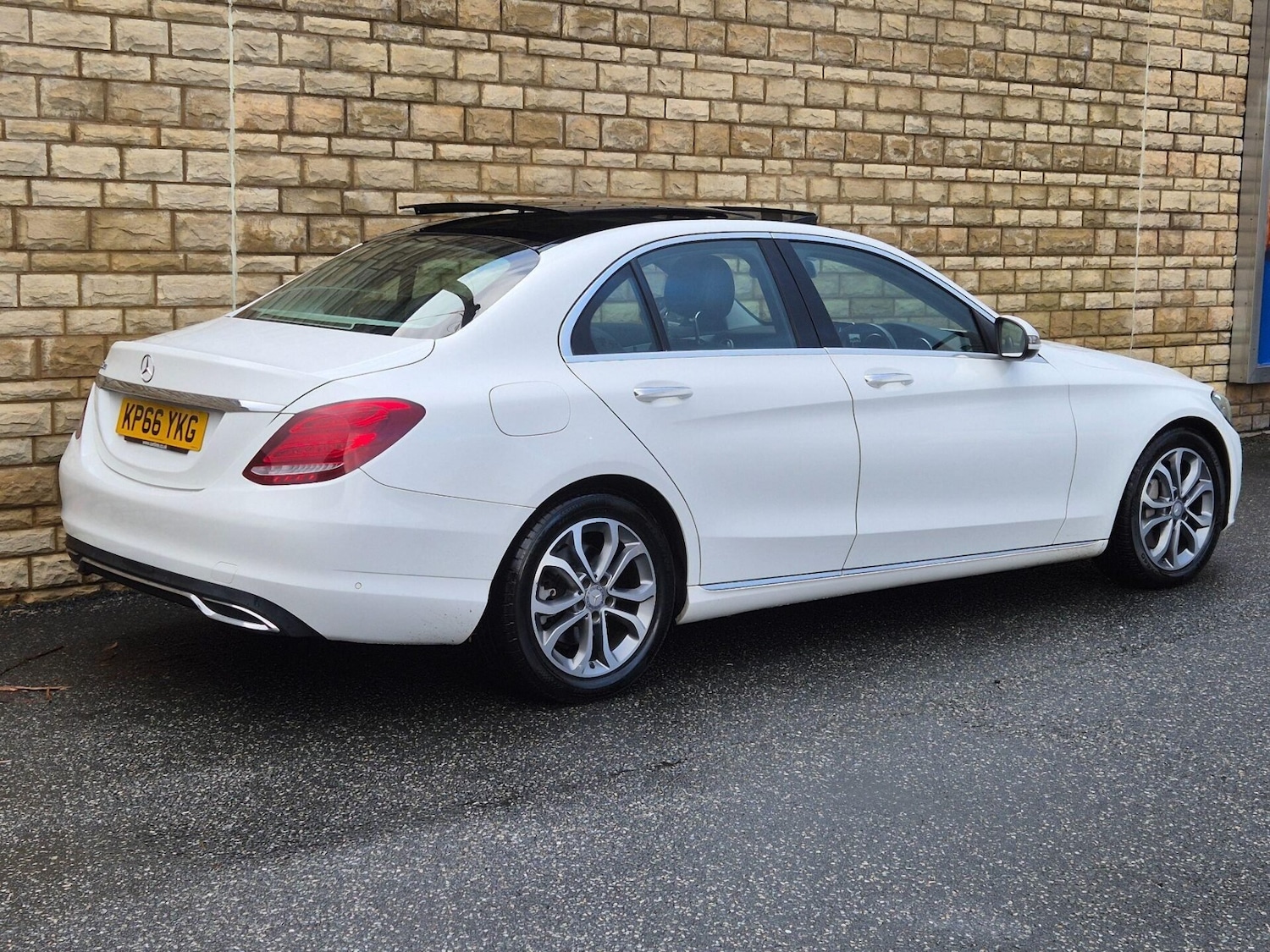 Used Mercedes-Benz C Class 2016 for sale - 76608932: Photo 20