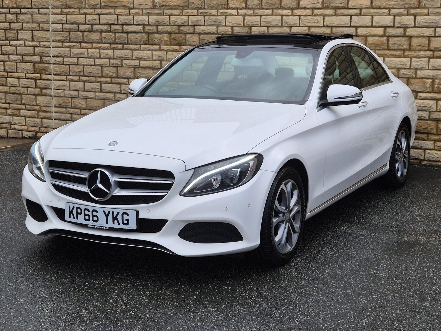 Used Mercedes-Benz C Class 2016 for sale - 76608932: Photo 4