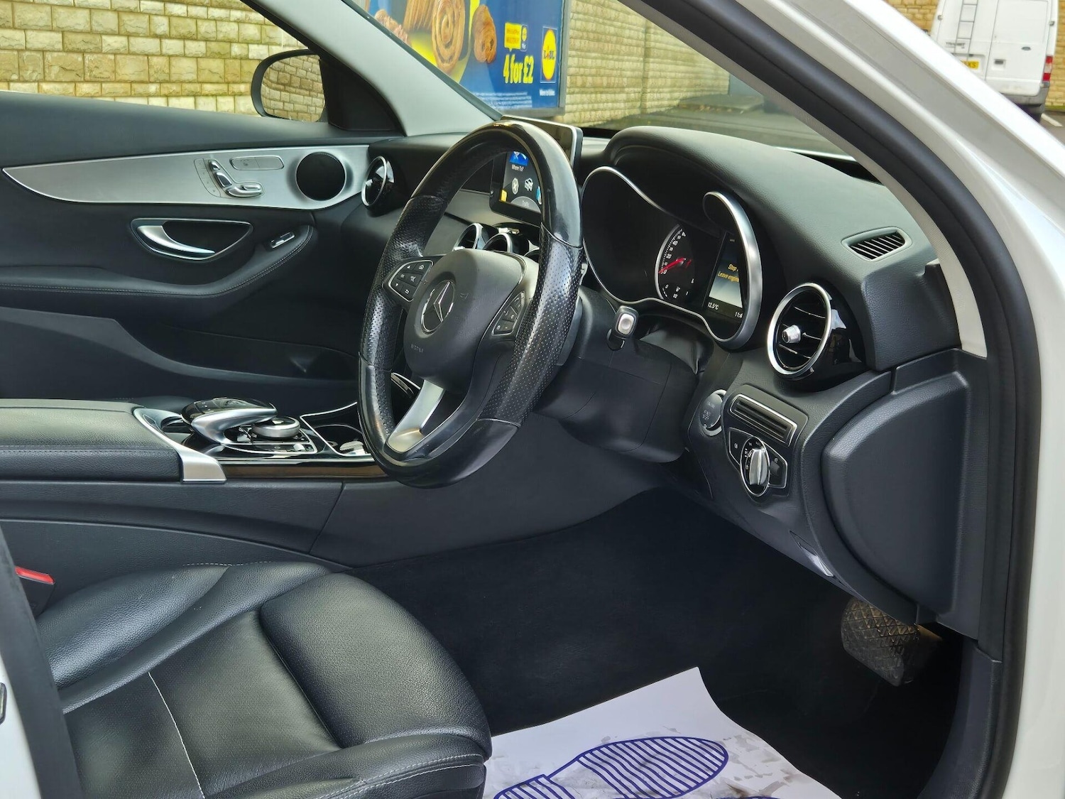 Used Mercedes-Benz C Class 2016 for sale - 76608932: Photo 6