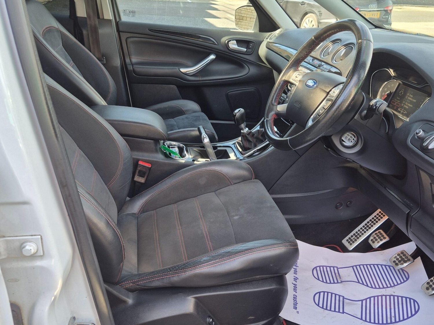 Used Ford S-Max 2013 for sale - 76608934: Photo 2