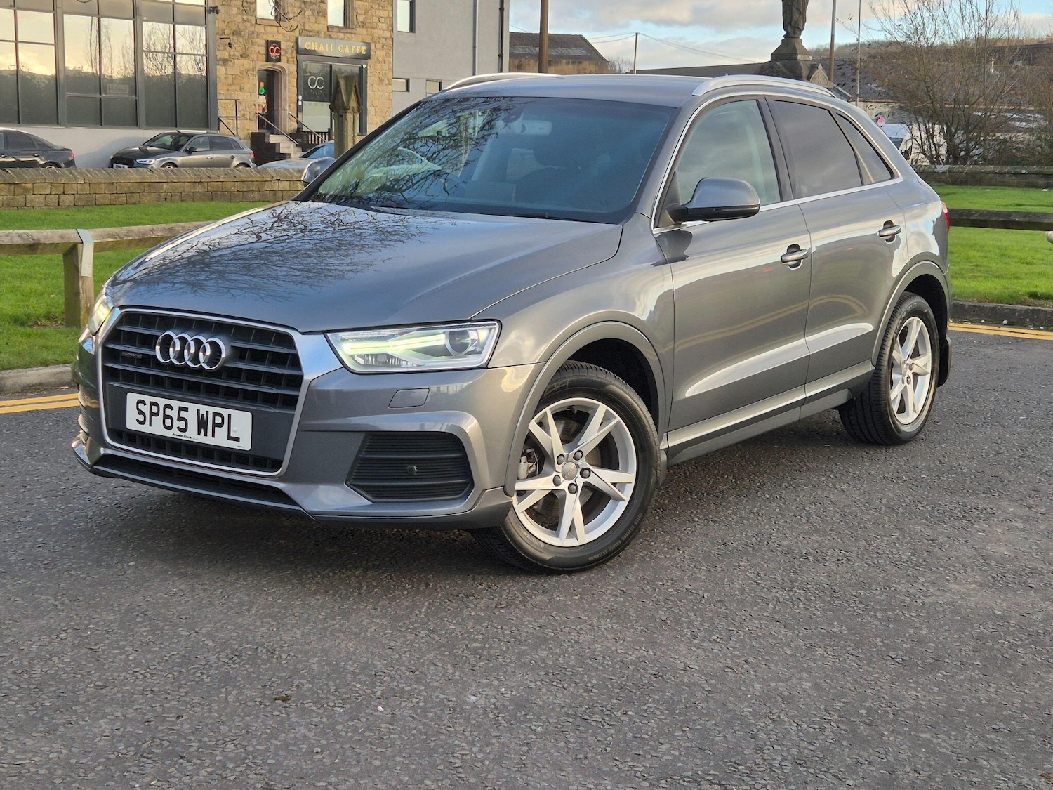 Used Audi Q3 2015 for sale - 77465595: Photo 3