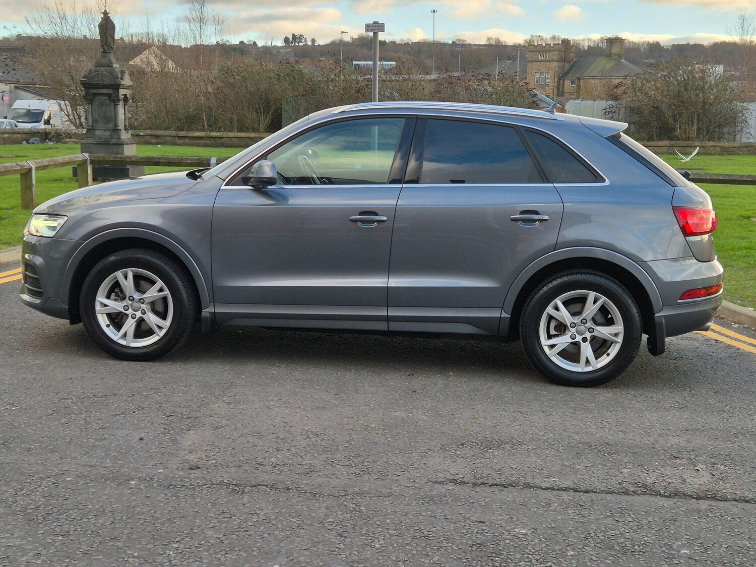 Used Audi Q3 2015 for sale - 77465595: Photo 32