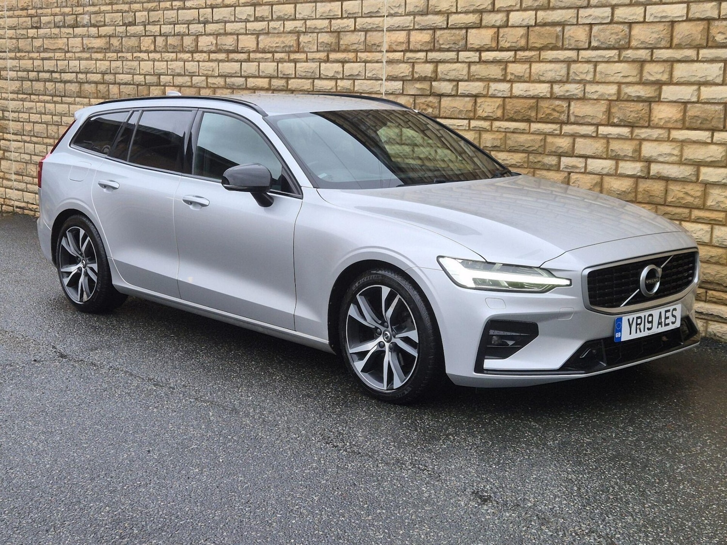 Used Volvo V60 2019 for sale - 76608909: Photo 12