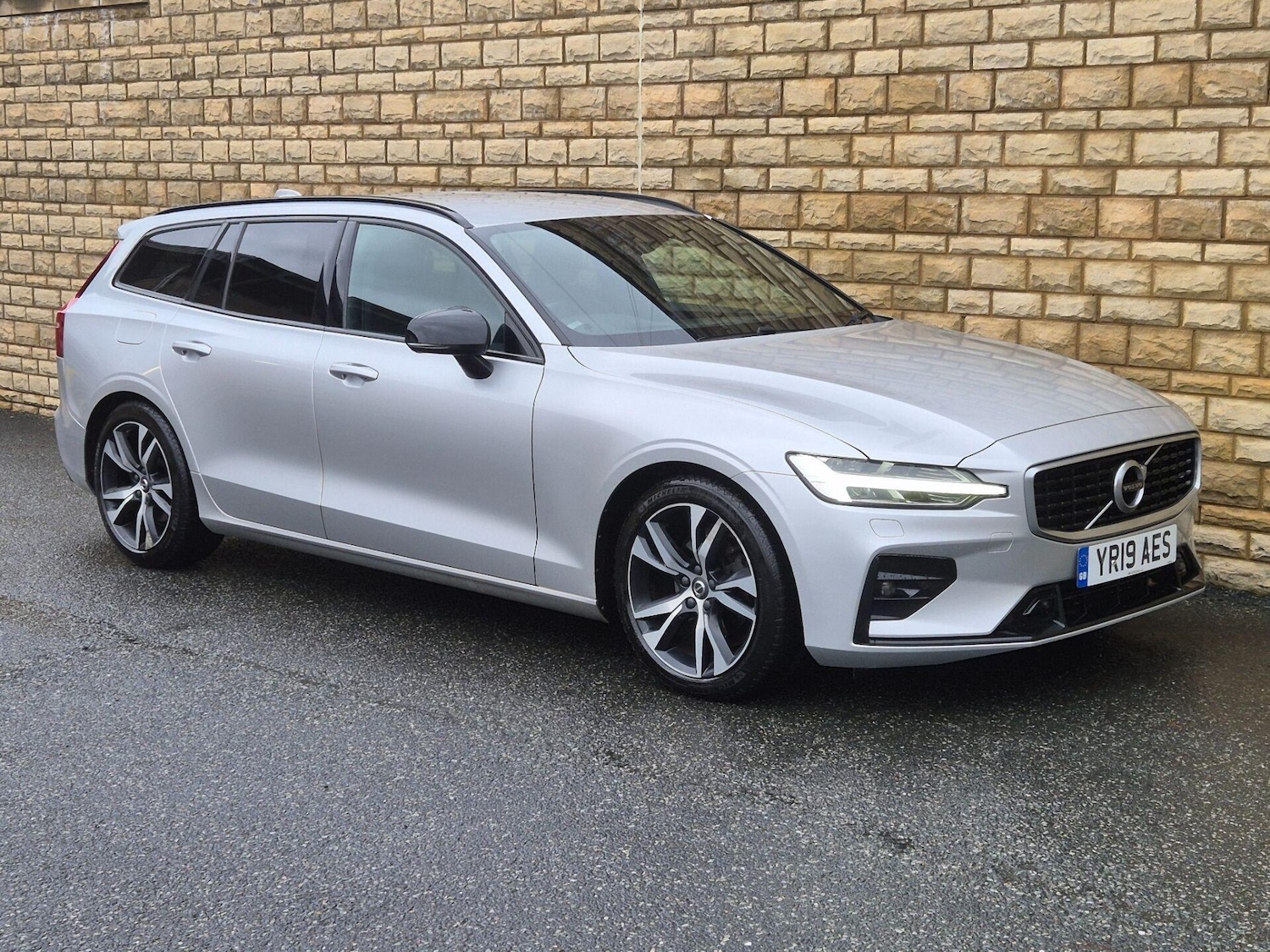 Used Volvo V60 2019 for sale - 76608909: Photo 13