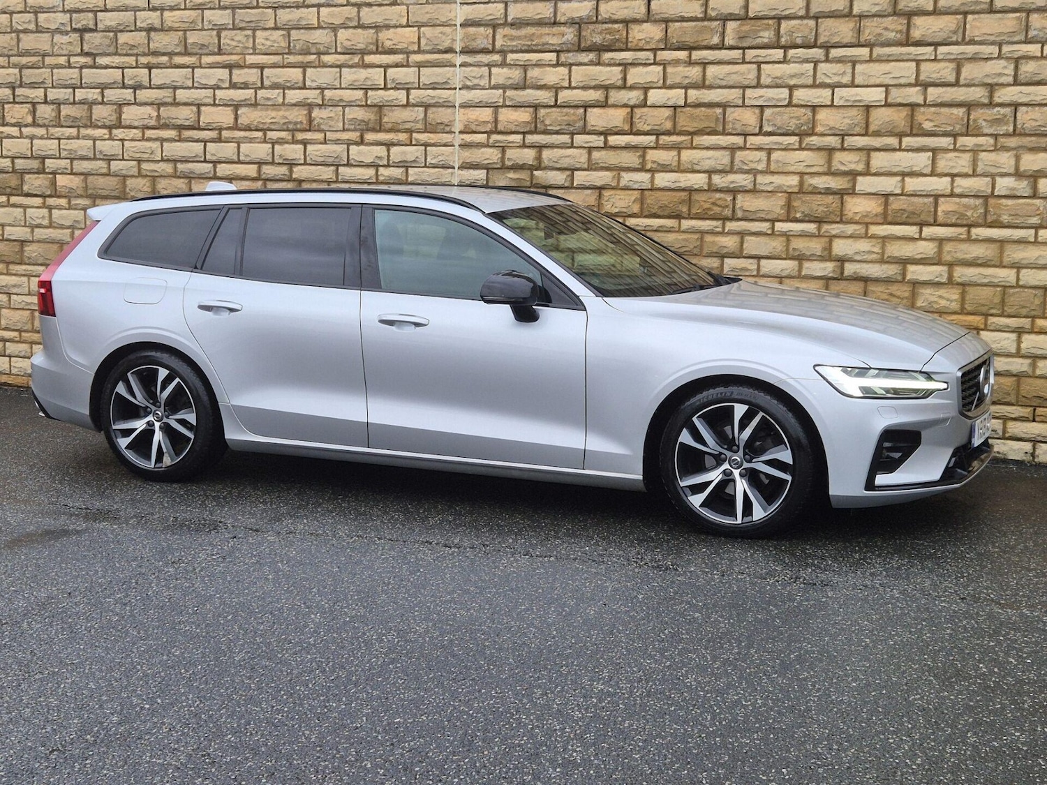 Used Volvo V60 2019 for sale - 76608909: Photo 15