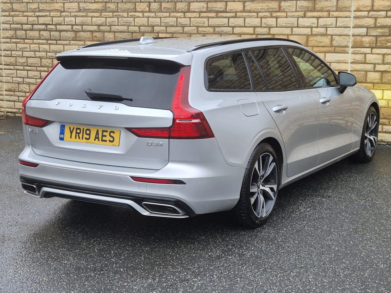 Used Volvo V60 2019 for sale - 76608909: Photo 20