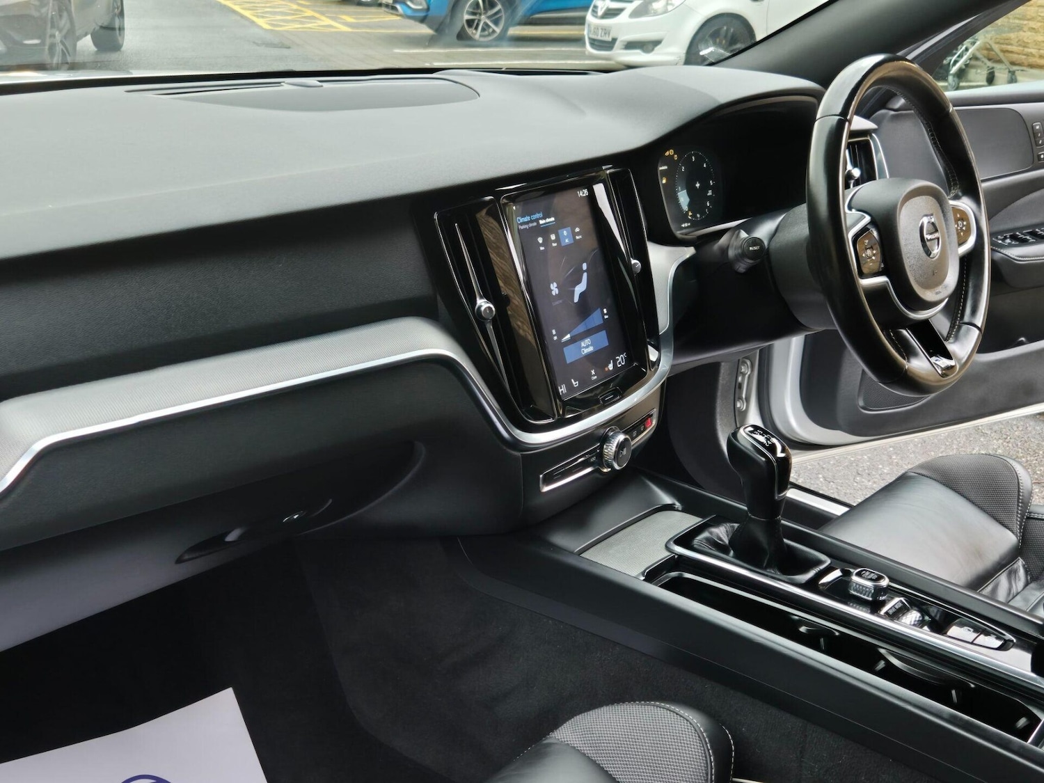 Used Volvo V60 2019 for sale - 76608909: Photo 22